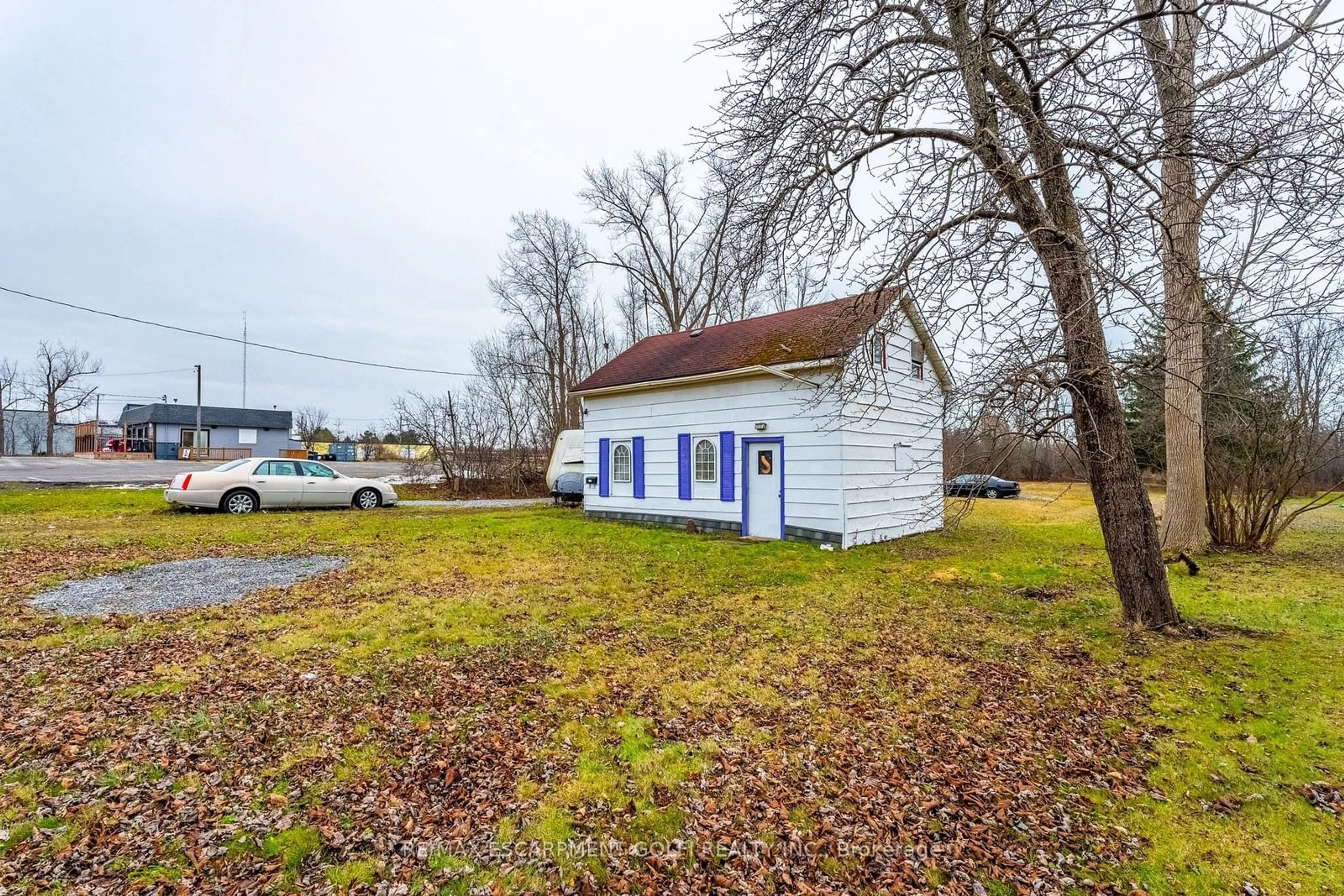 Shed for 1001 Garrison Rd, Fort Erie Ontario L2A 1N8