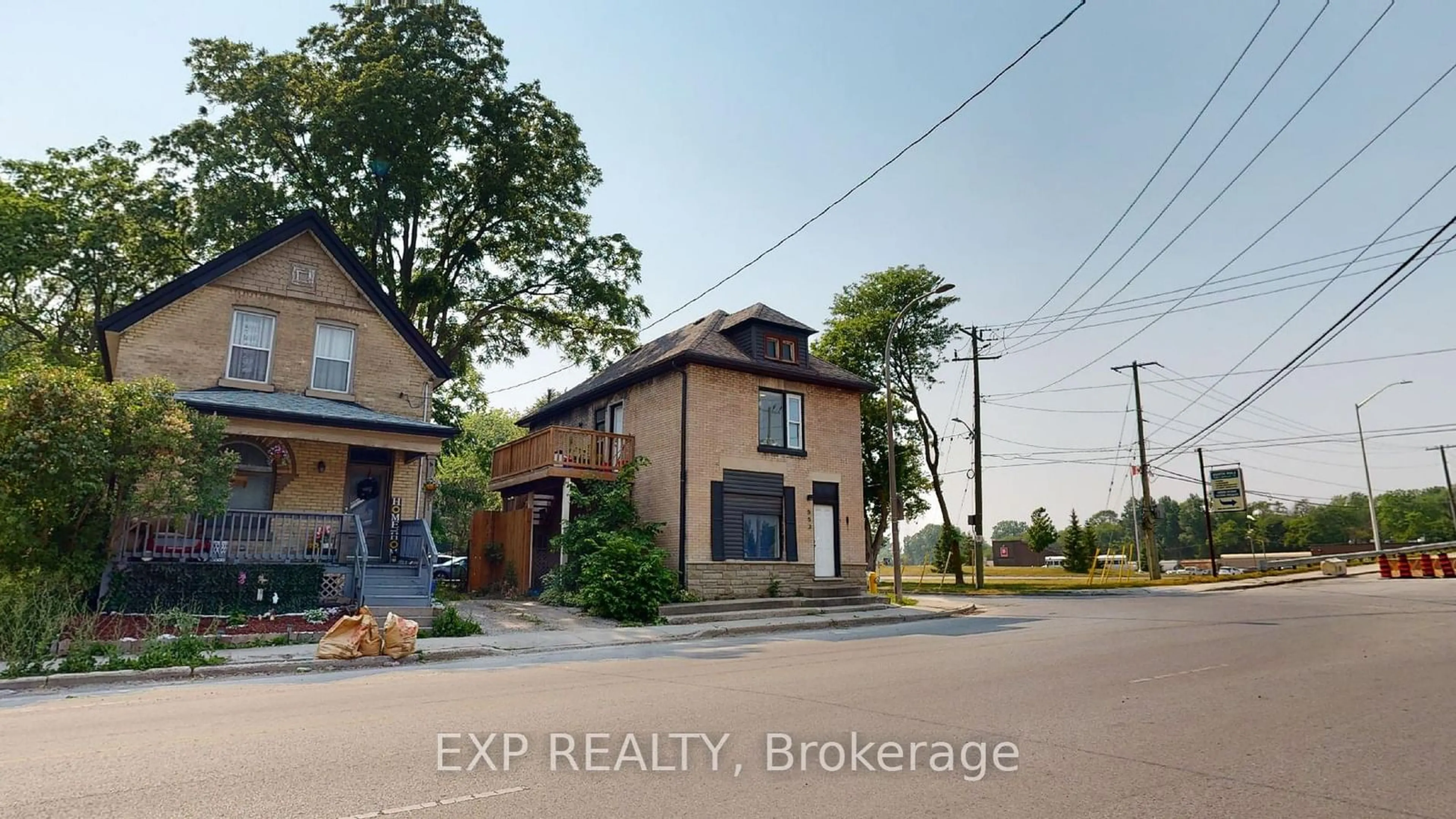 Unknown for 553 Quebec St, London Ontario N5W 3Y9