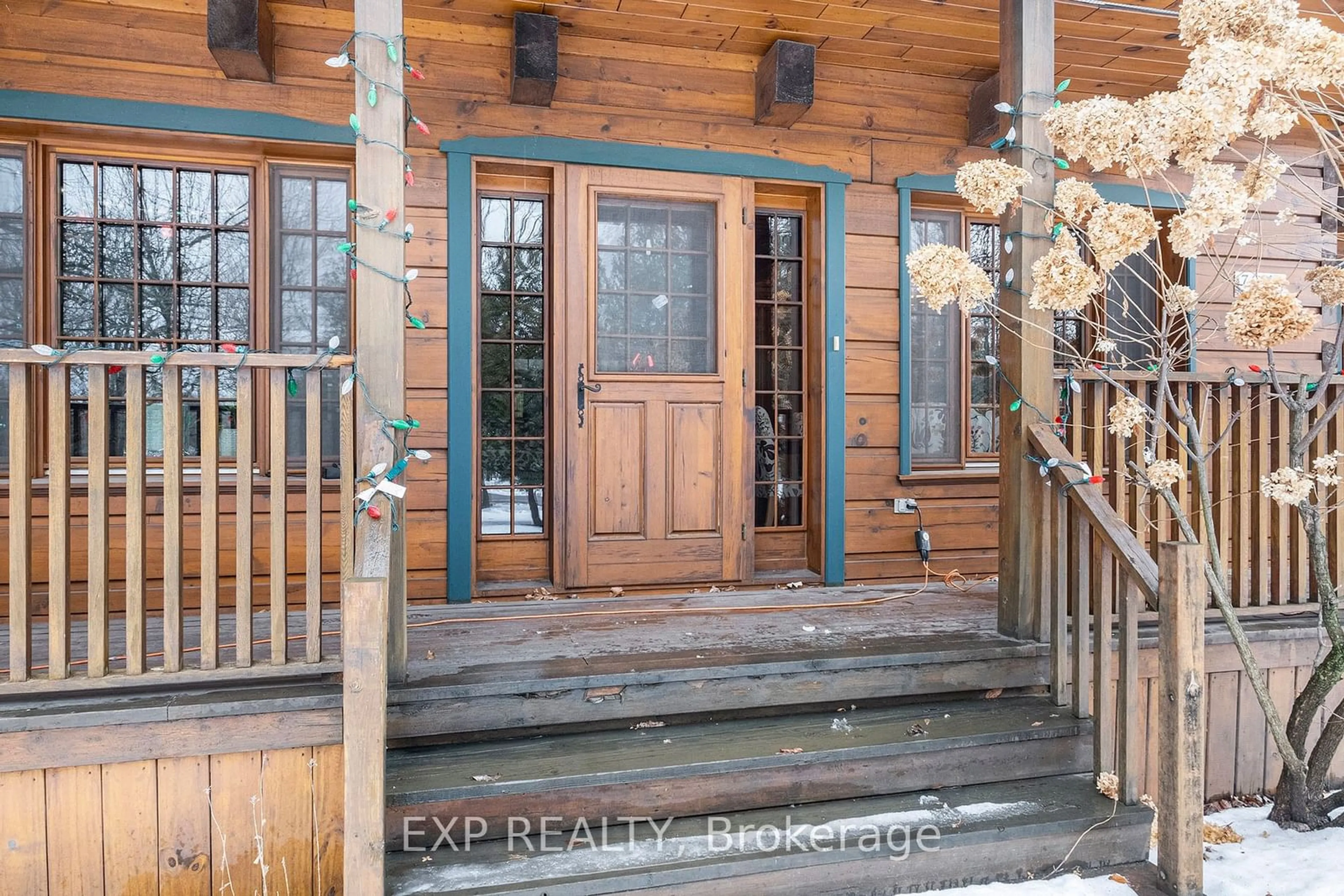 Indoor entryway for 7925 RESOLUTE Way, Greely - Metcalfe - Osgoode - Vernon and Area Ontario K0A 2P0