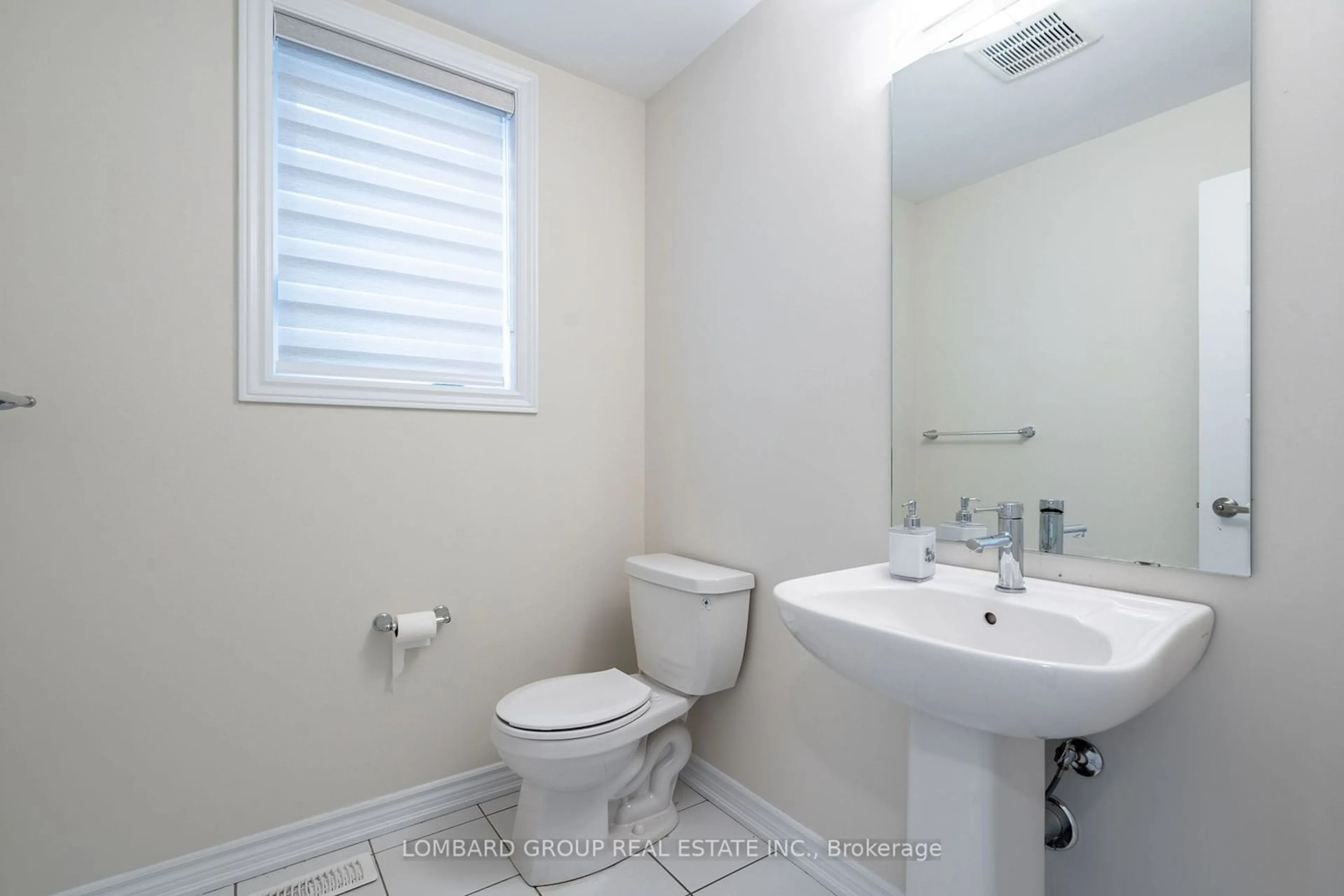 Standard bathroom, unknown for 75 SUNDIN Dr, Haldimand Ontario N3W 0H3