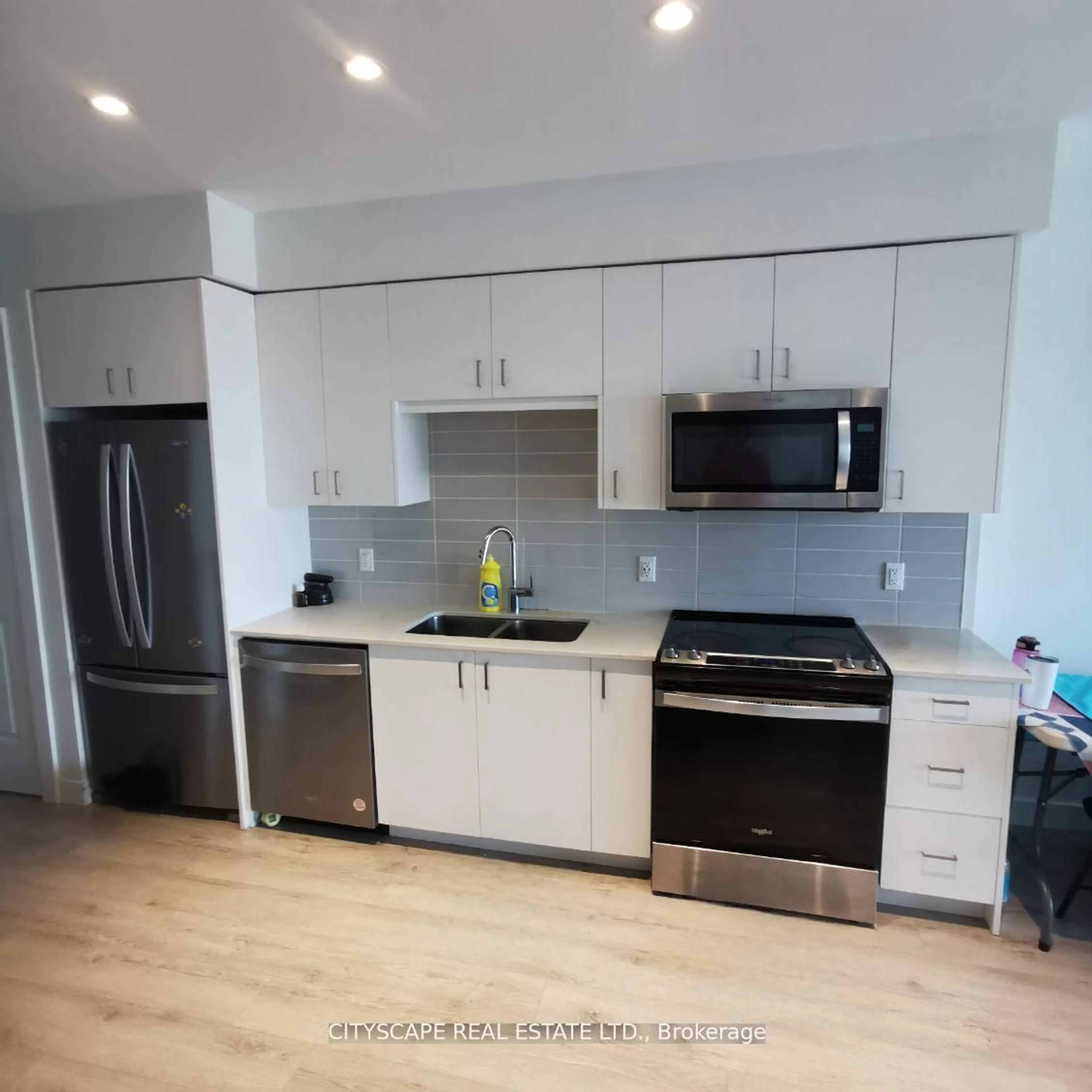 Open concept kitchen, unknown for 15 Glebe St #1505, Cambridge Ontario N1S 0C3