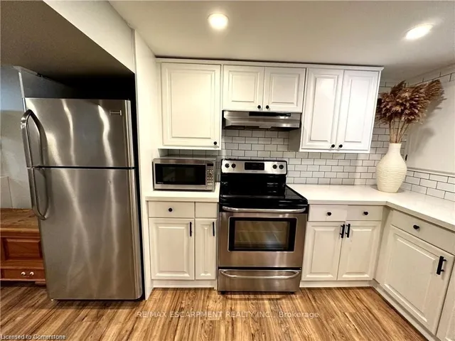 Additional property image - 312 East 45th St