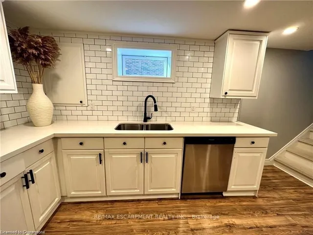 Additional property image - 312 East 45th St