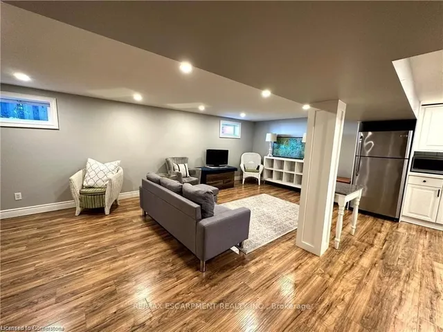 Additional property image - 312 East 45th St