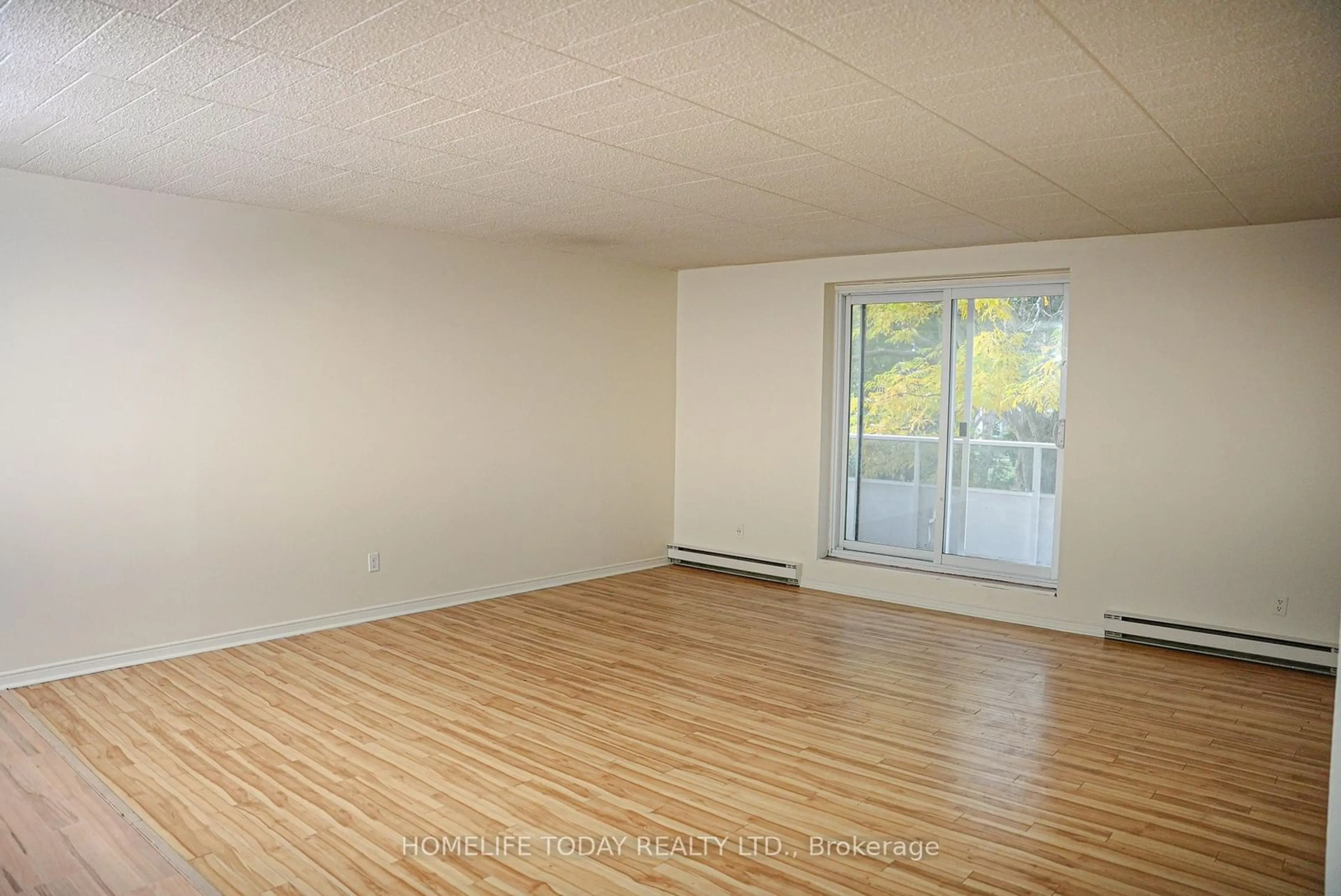 A pic of a room for 71 Vanier Dr #204, Kitchener Ontario N2C 1J4