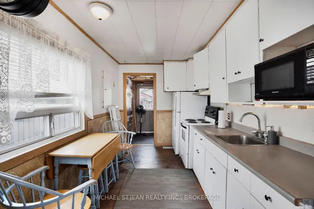 Additional property image - 296 Julian Ave
