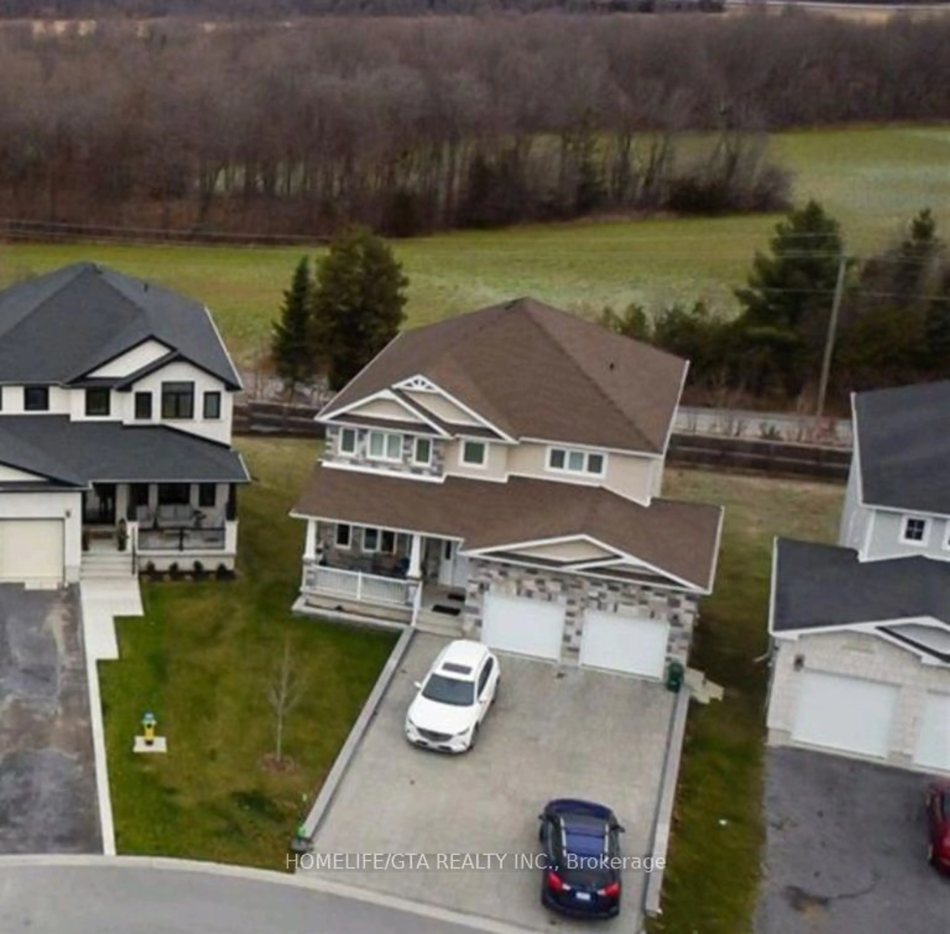 A pic from outside/outdoor area/front of a property/back of a property/a pic from drone, street for 1715 Executive Ave, Kingston Ontario K7P 2Z3