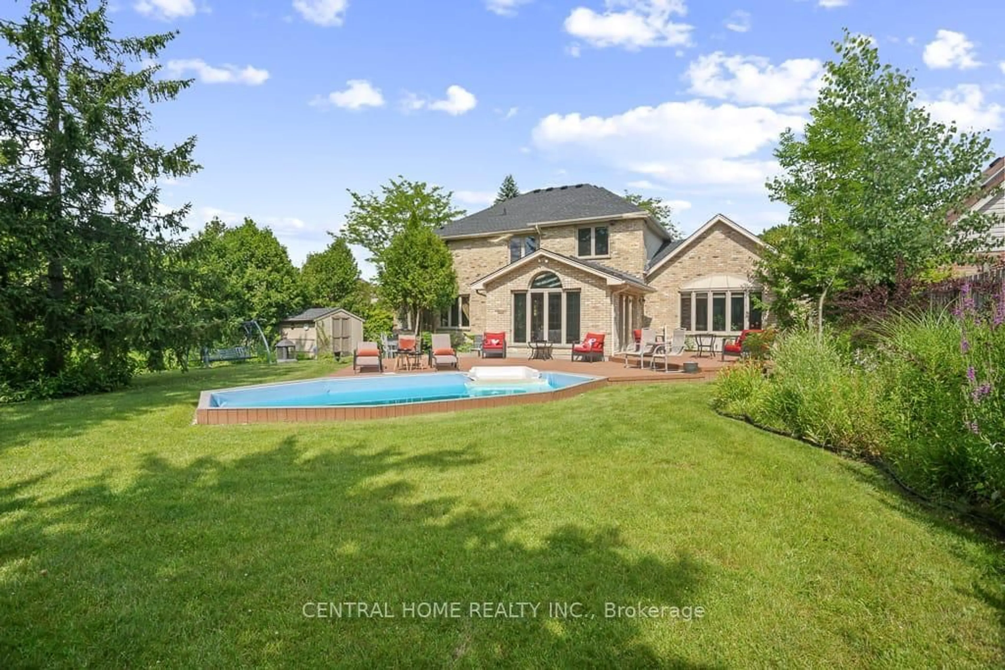 A pic from outside/outdoor area/front of a property/back of a property/a pic from drone, water/lake/river/ocean view for 1312 Corley Drive North Dr, London Ontario N6G 4K5