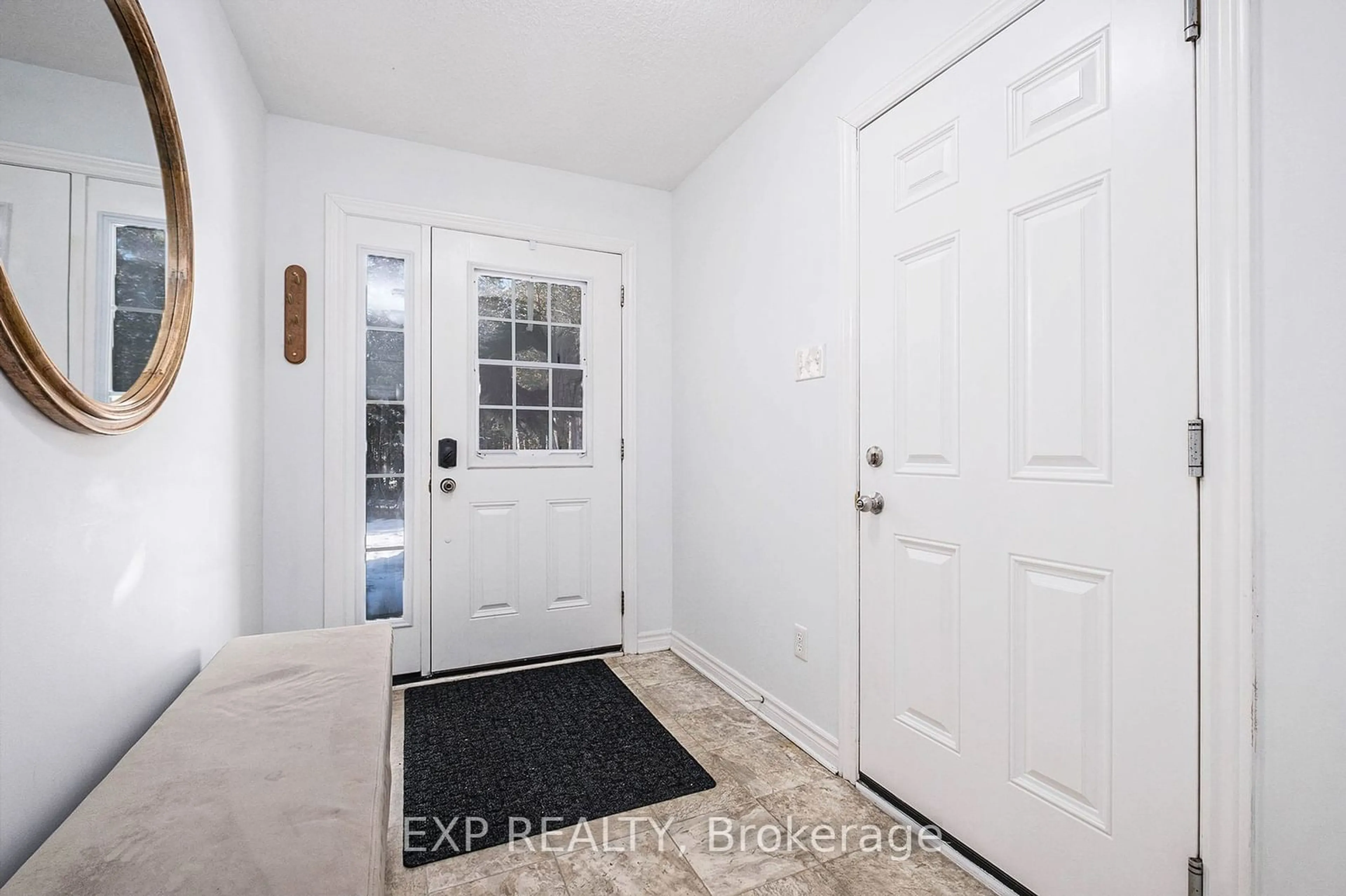 Indoor entryway for 883 Pinery Rd, Montague Ontario K7A 4S7