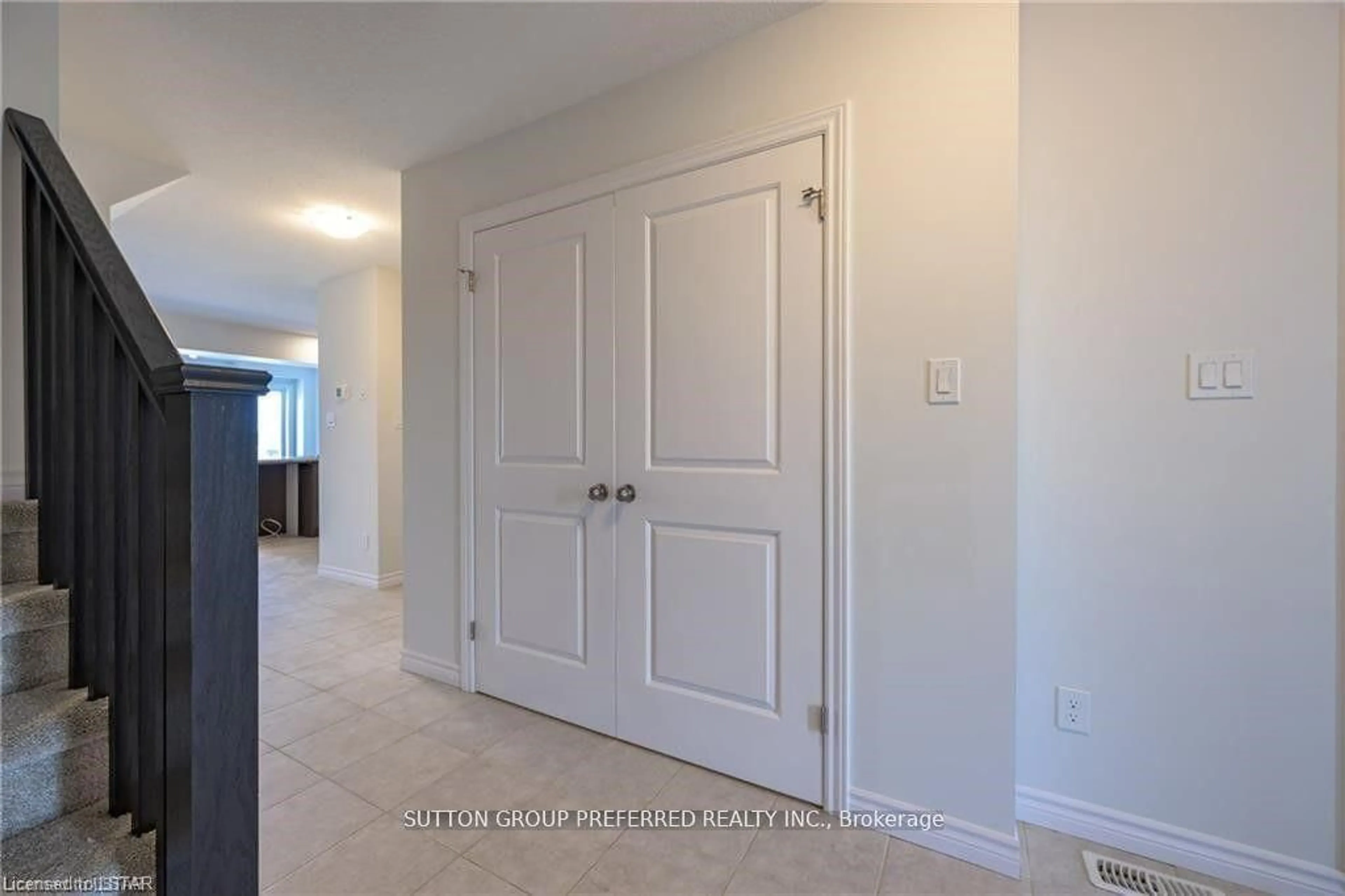 Indoor entryway for 3936 MIA Ave, London Ontario N6L 0H4