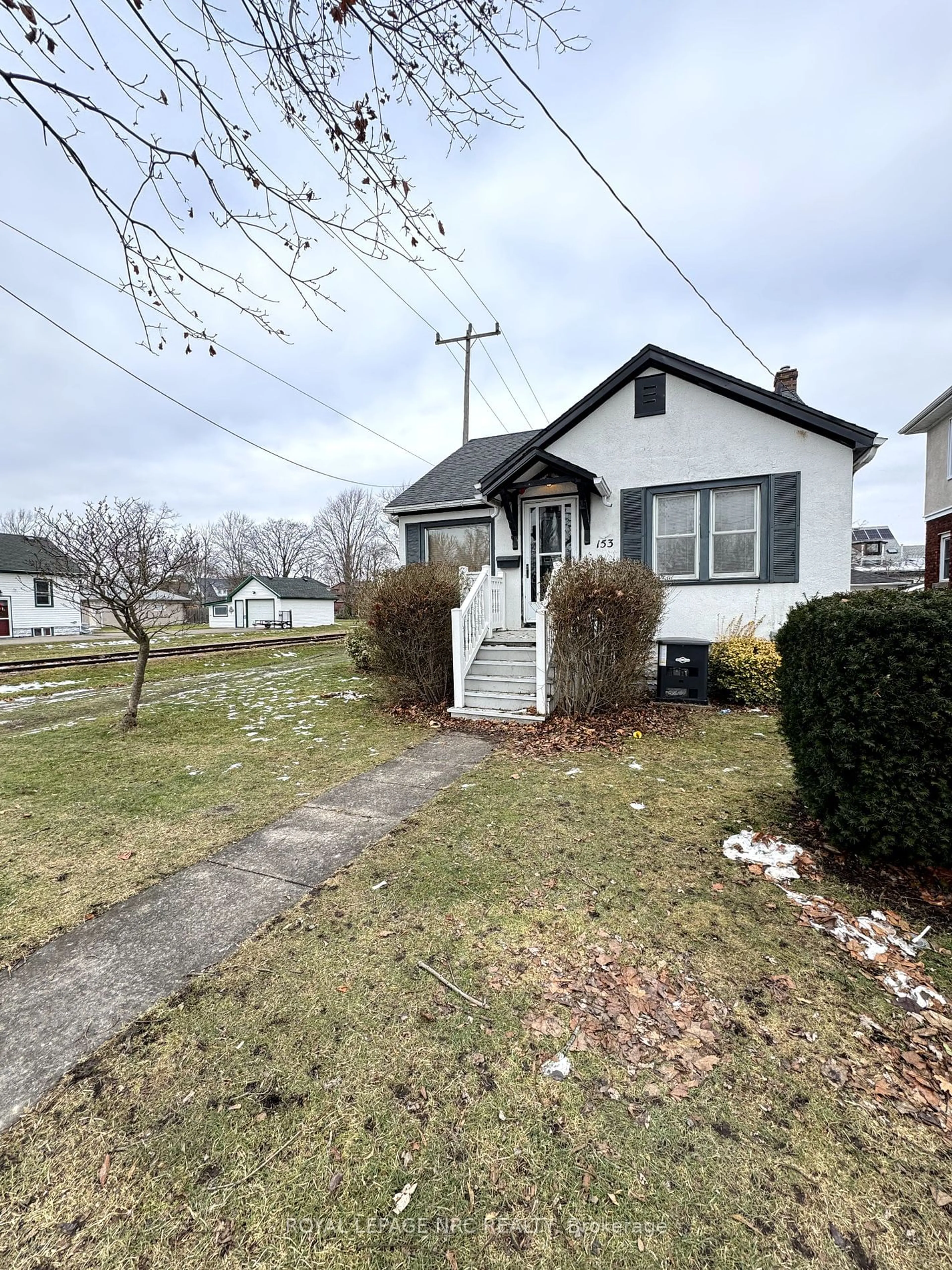 Unknown for 153 Kent St, Port Colborne Ontario L3K 2Z7