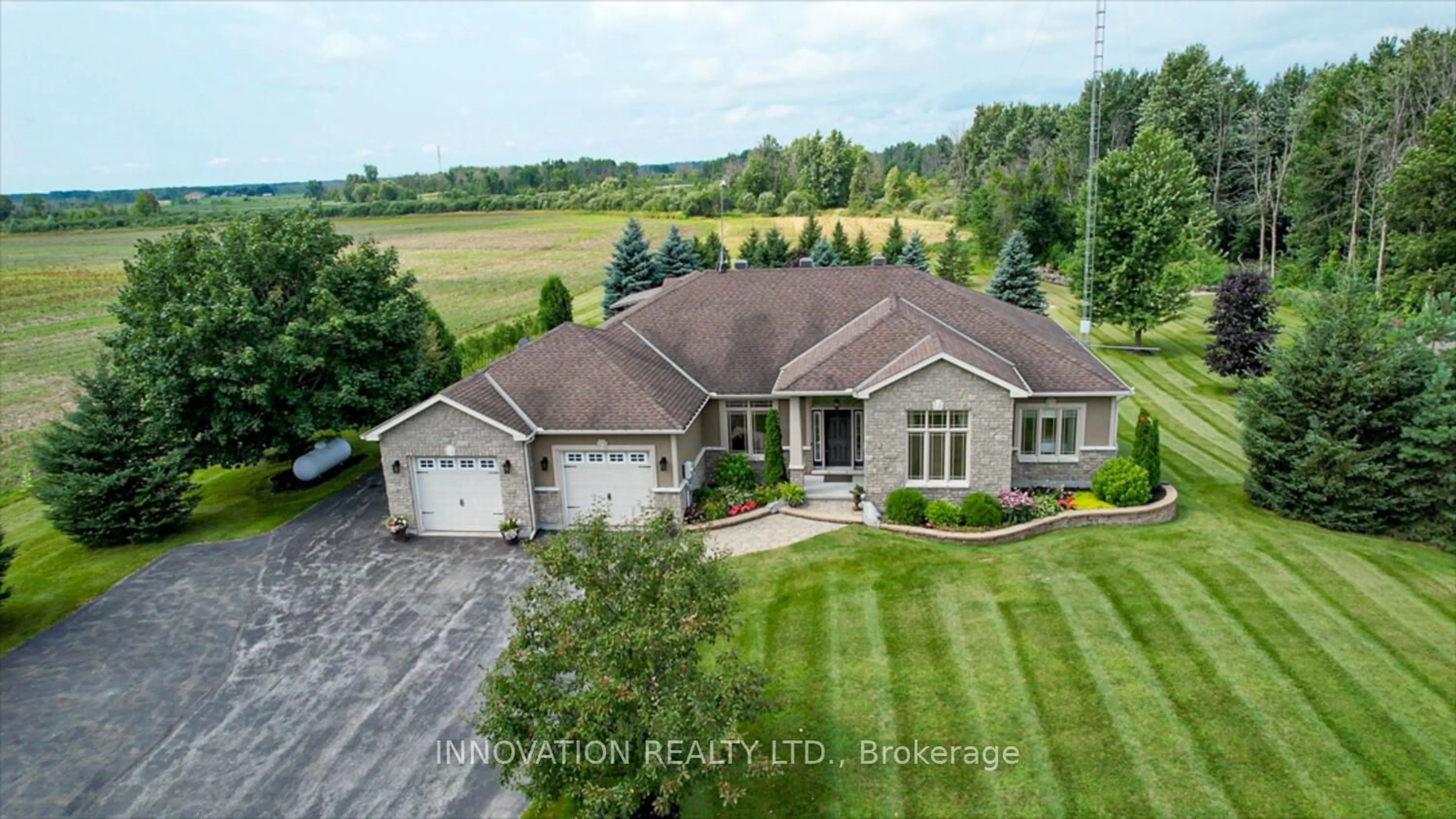 A pic from outside/outdoor area/front of a property/back of a property/a pic from drone, unknown for 7042 THIRD LINE Rd, Manotick - Kars - Rideau Twp and Area Ontario K0A 2E0