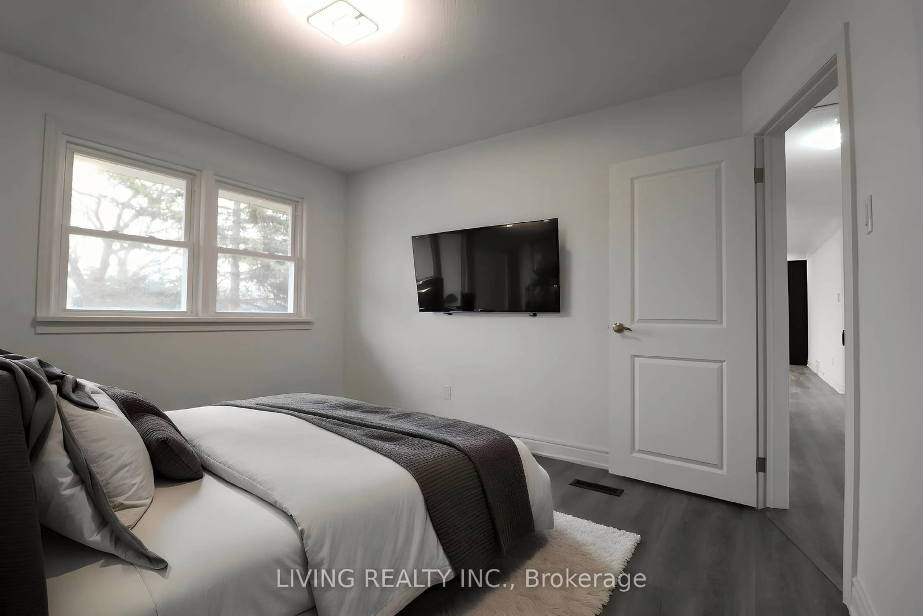 A pic of a room for 14 Redwood Ave, St. Catharines Ontario L2M 3B2