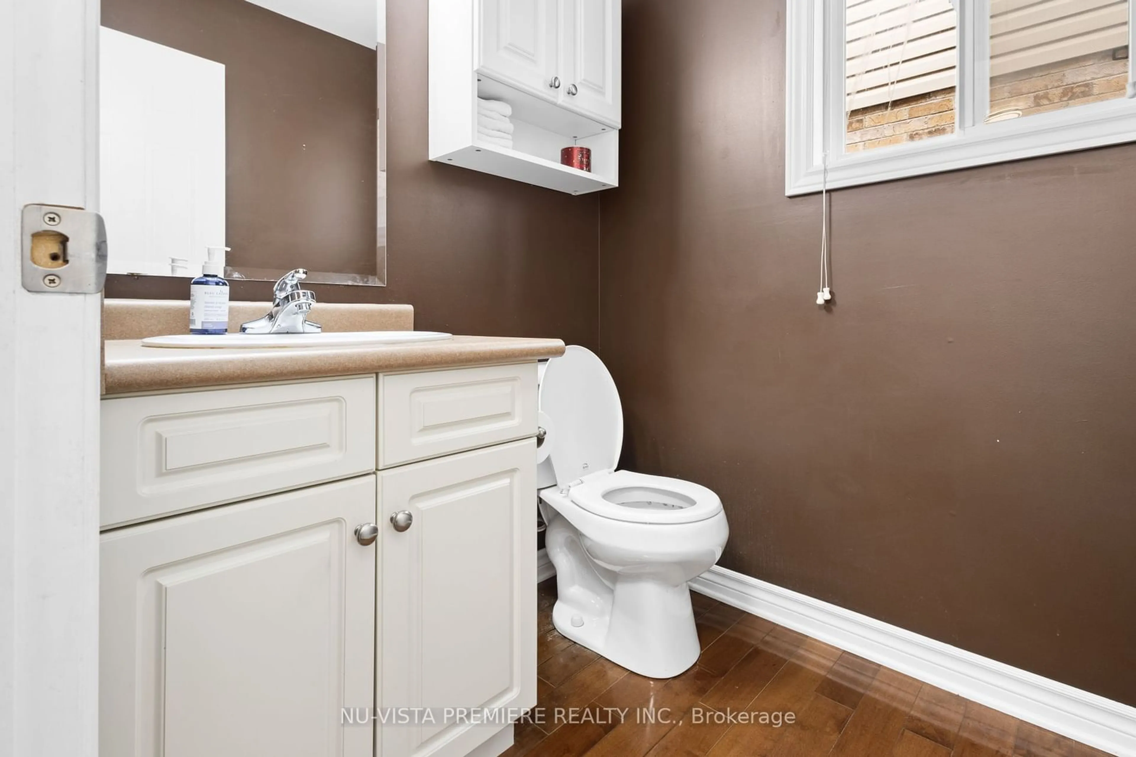 Standard bathroom, unknown for 1372 Pleasantview Dr, London Ontario N5X 4P7