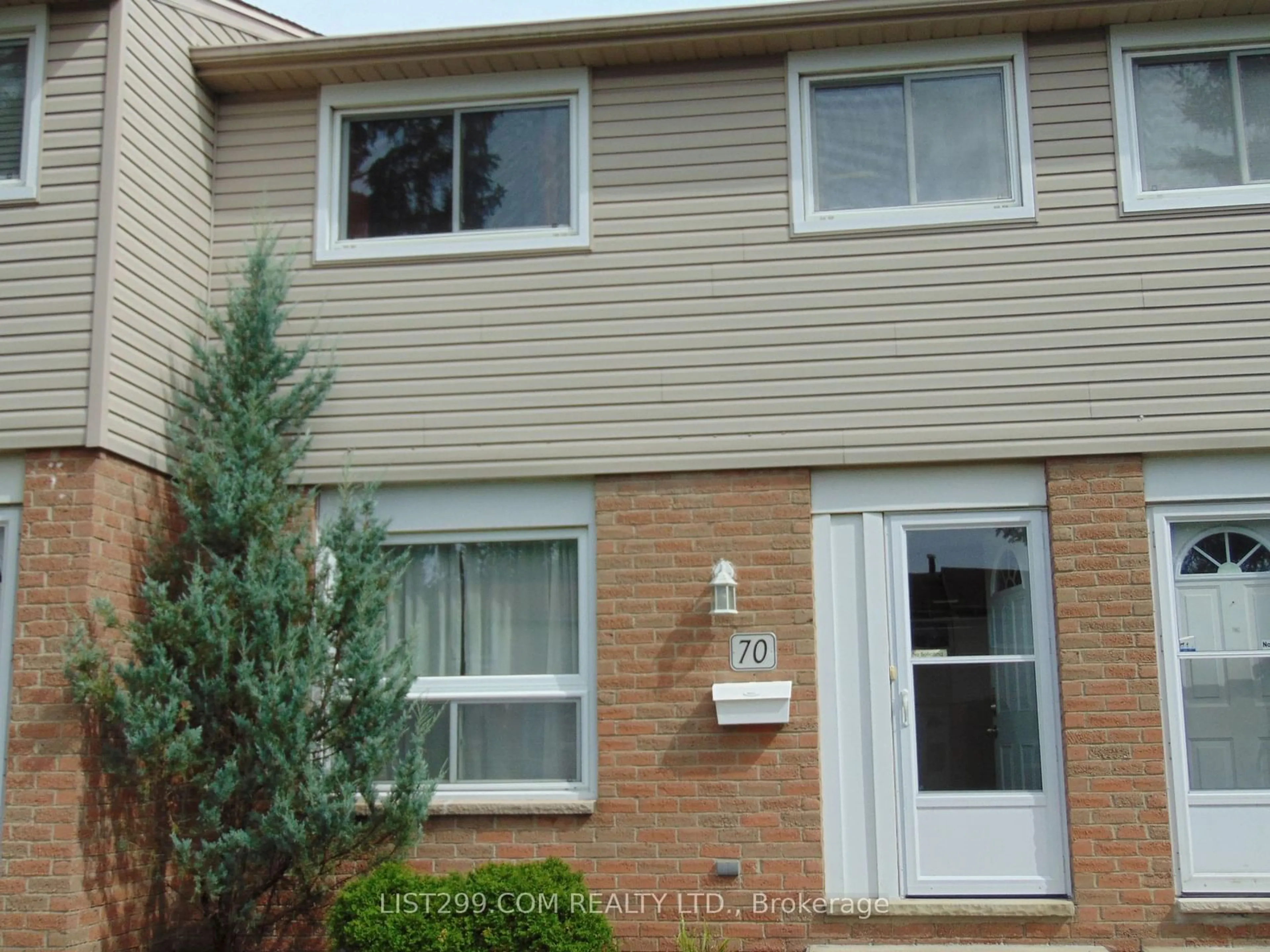 Home with vinyl exterior material, street for 40 Tiffany Dr #70, London Ontario N5V 3N3