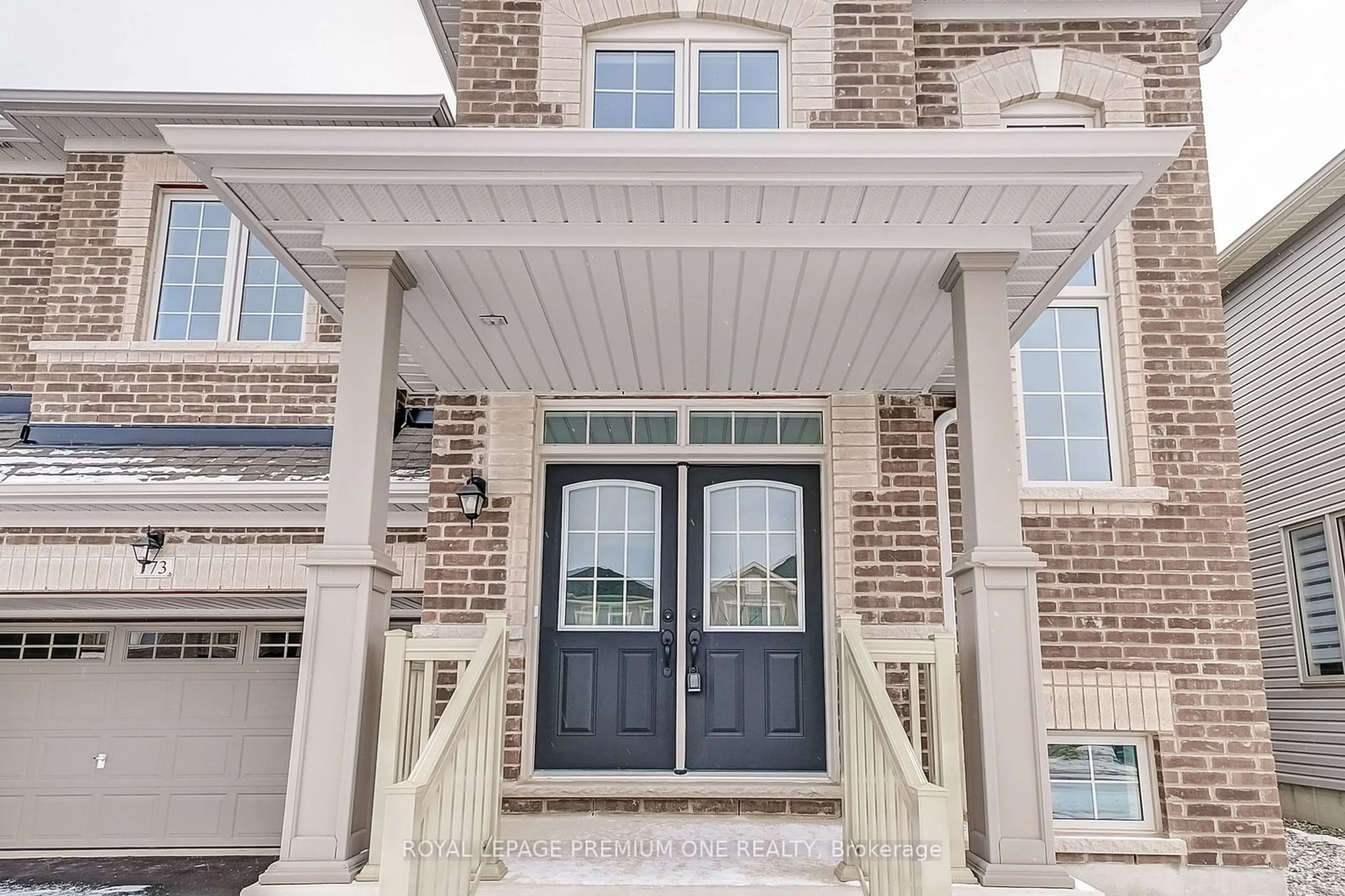 Indoor entryway for 173 Limestone Lane, Shelburne Ontario L9V 3Y3