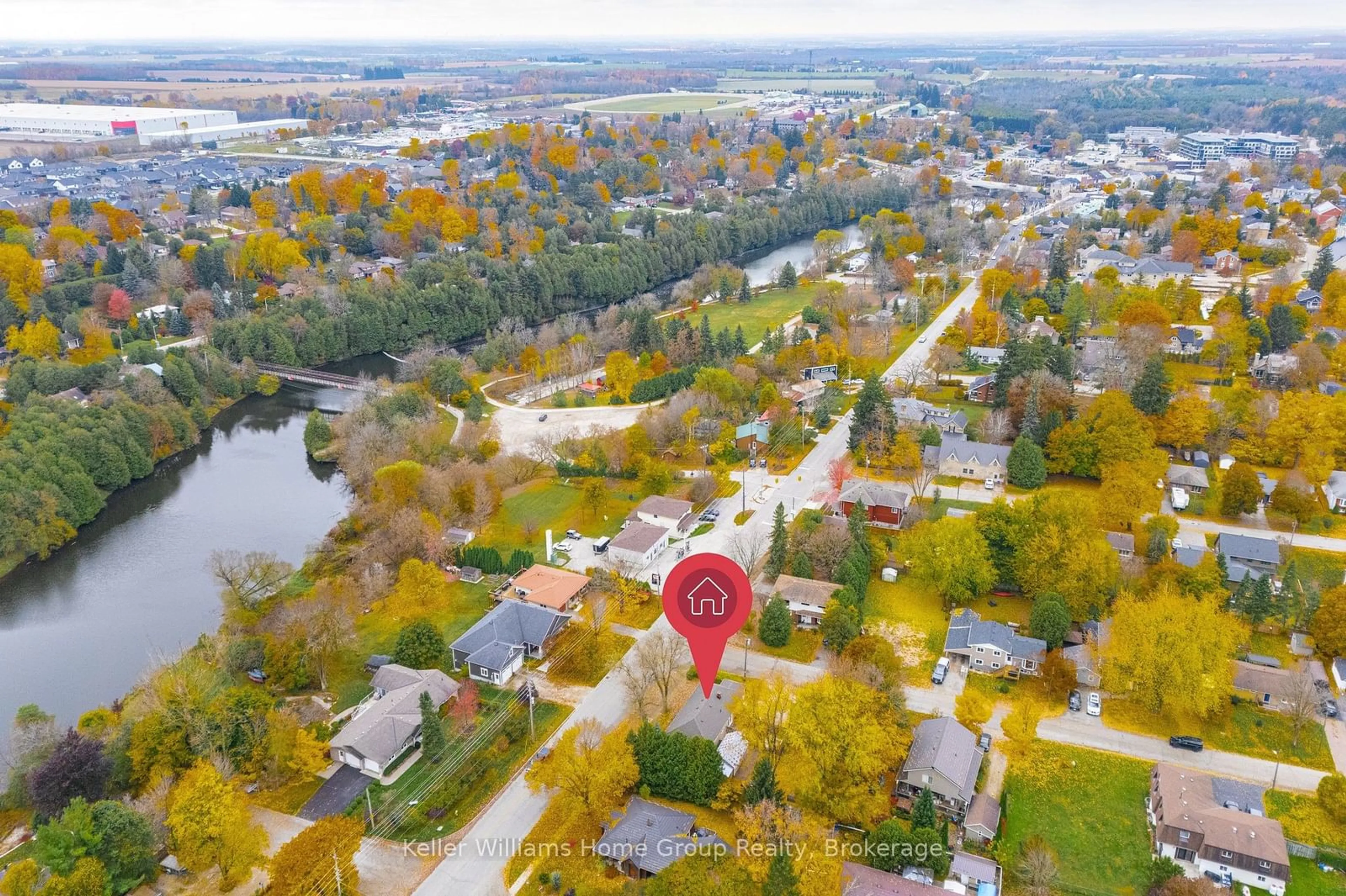 A pic from outside/outdoor area/front of a property/back of a property/a pic from drone, water/lake/river/ocean view for 55 JOHN St, Centre Wellington Ontario N0B 1S0