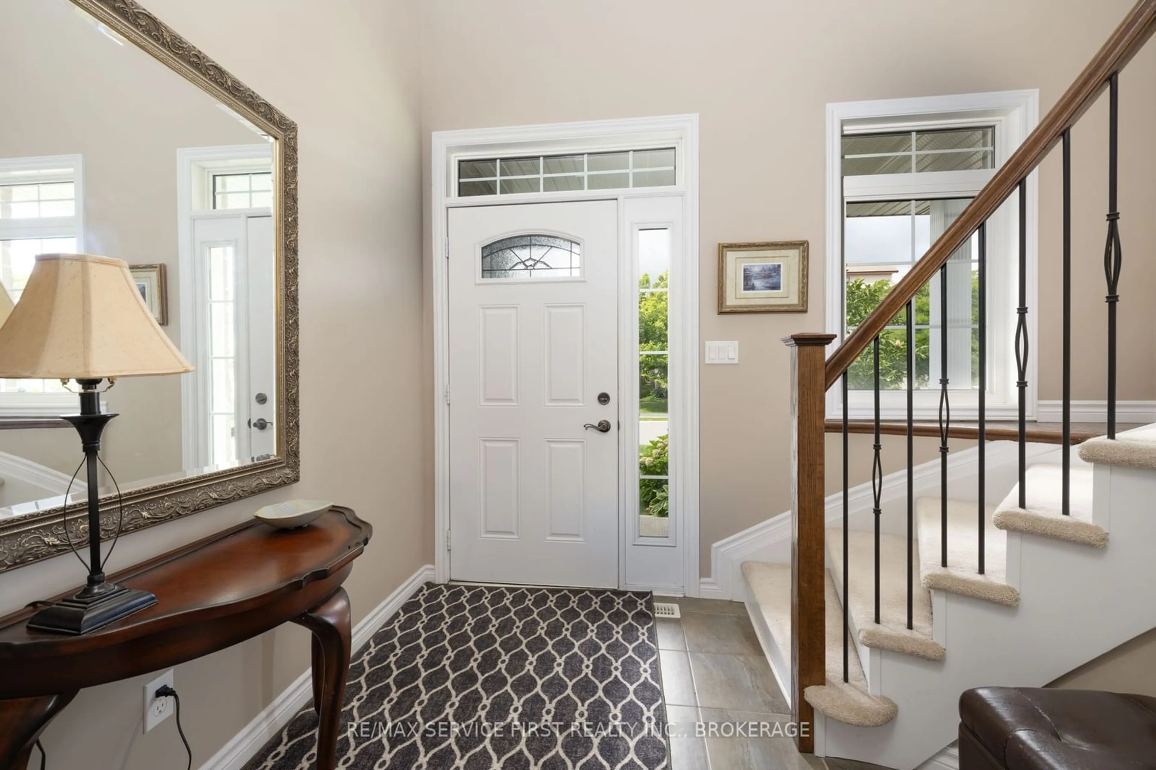 Indoor entryway for 2630 Delmar St, Kingston Ontario K7P 0J1