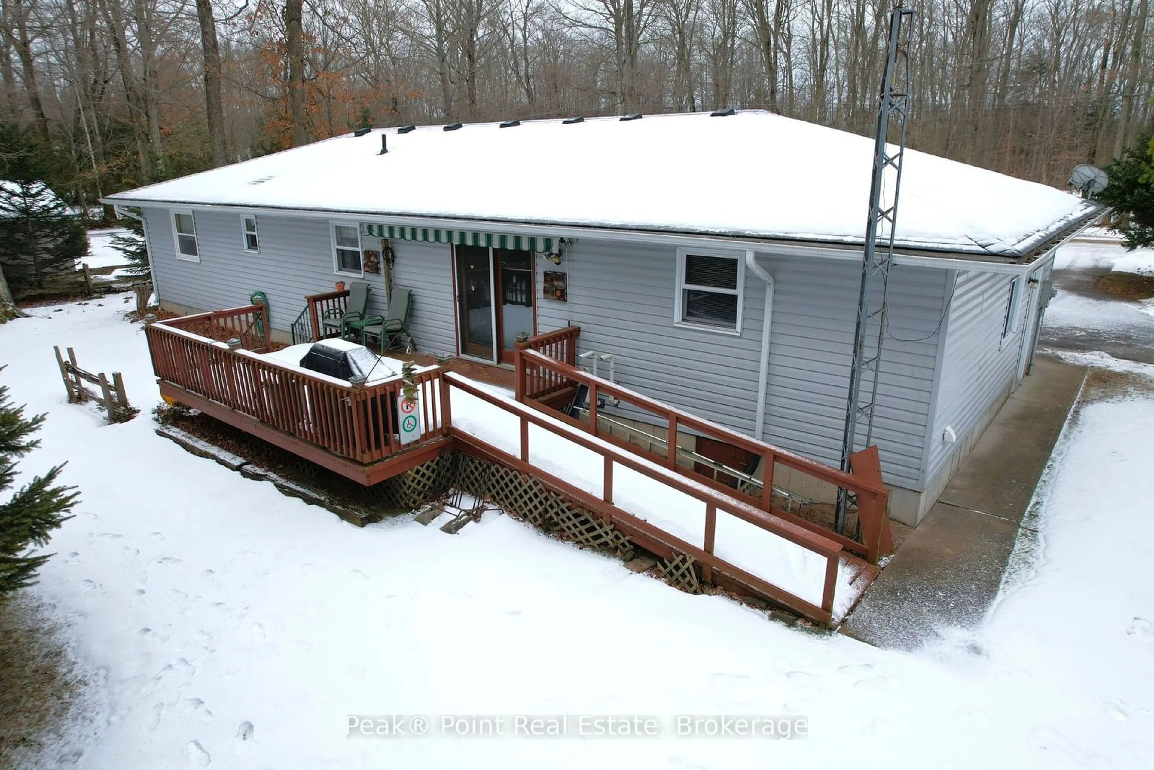 Patio, unknown for 31 Dorena Cres, South Bruce Peninsula Ontario N0H 2G0