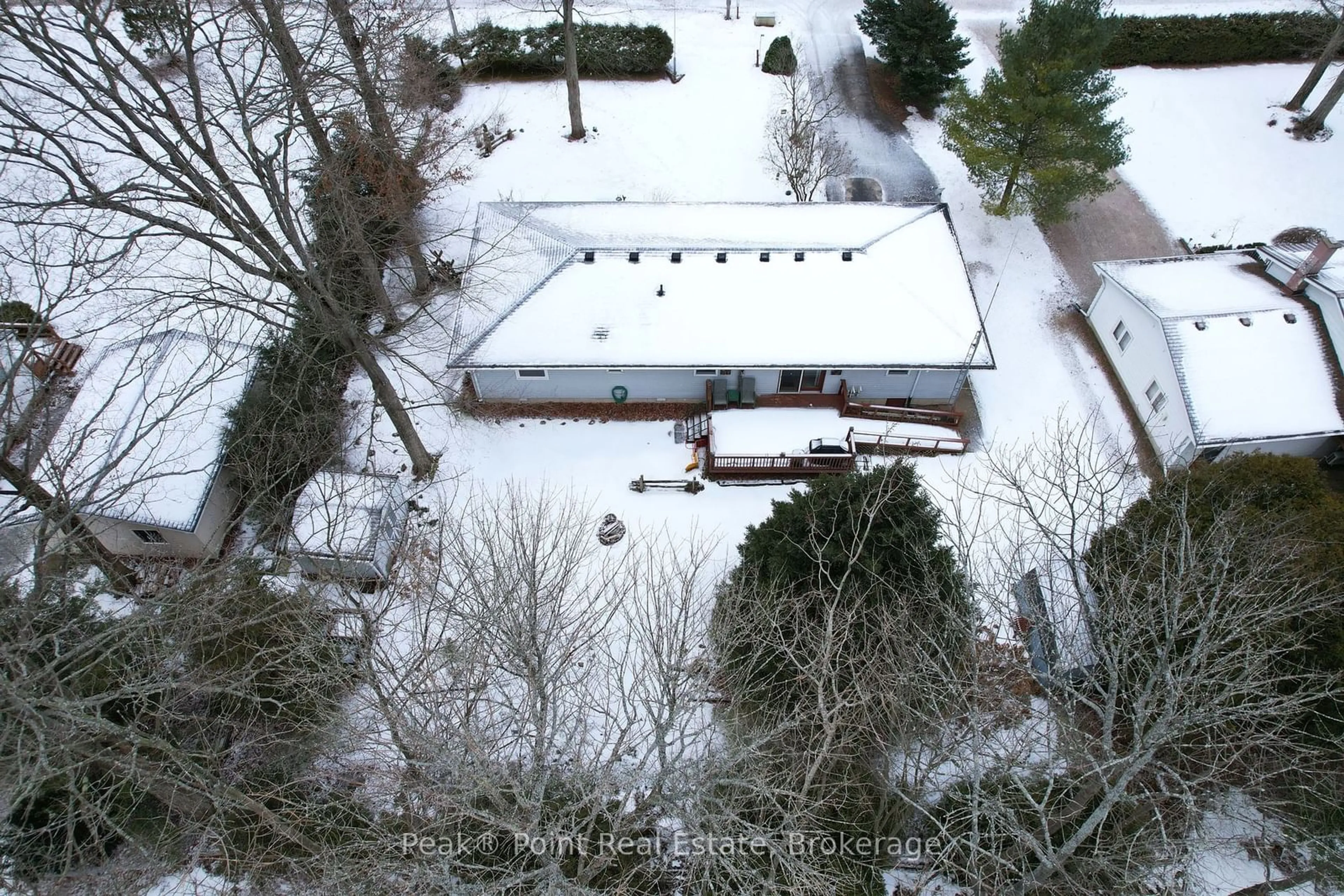 A pic from outside/outdoor area/front of a property/back of a property/a pic from drone, unknown for 31 Dorena Cres, South Bruce Peninsula Ontario N0H 2G0