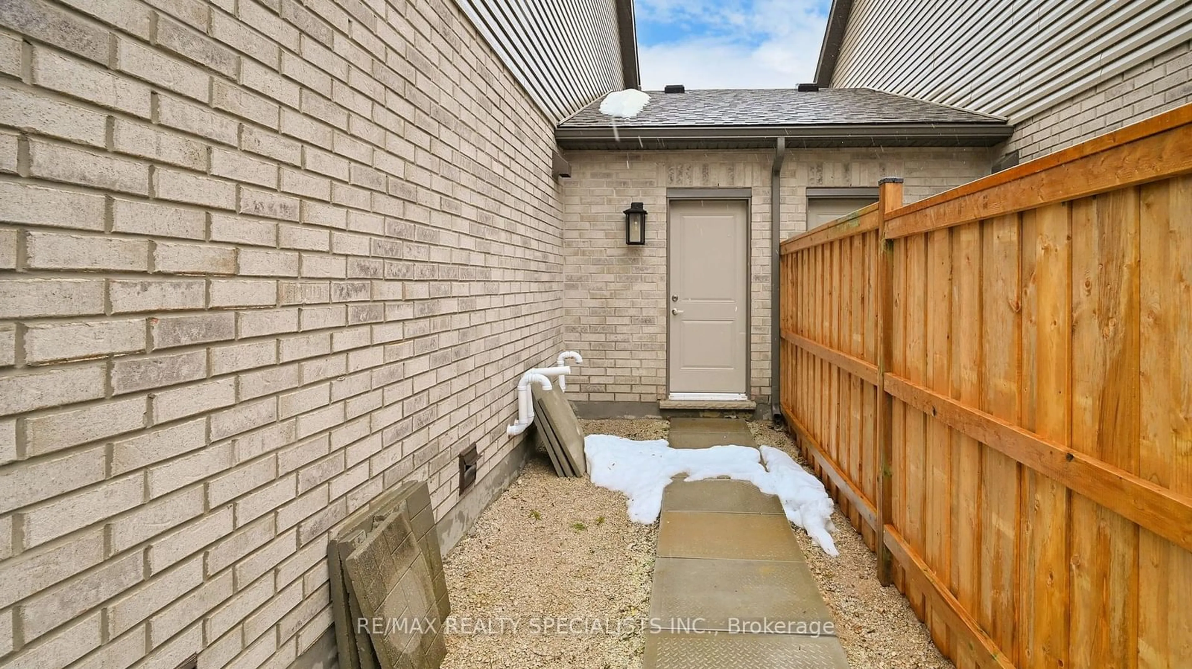 Patio, street for 133 Mullin St, Grey Highlands Ontario N0C 1H0