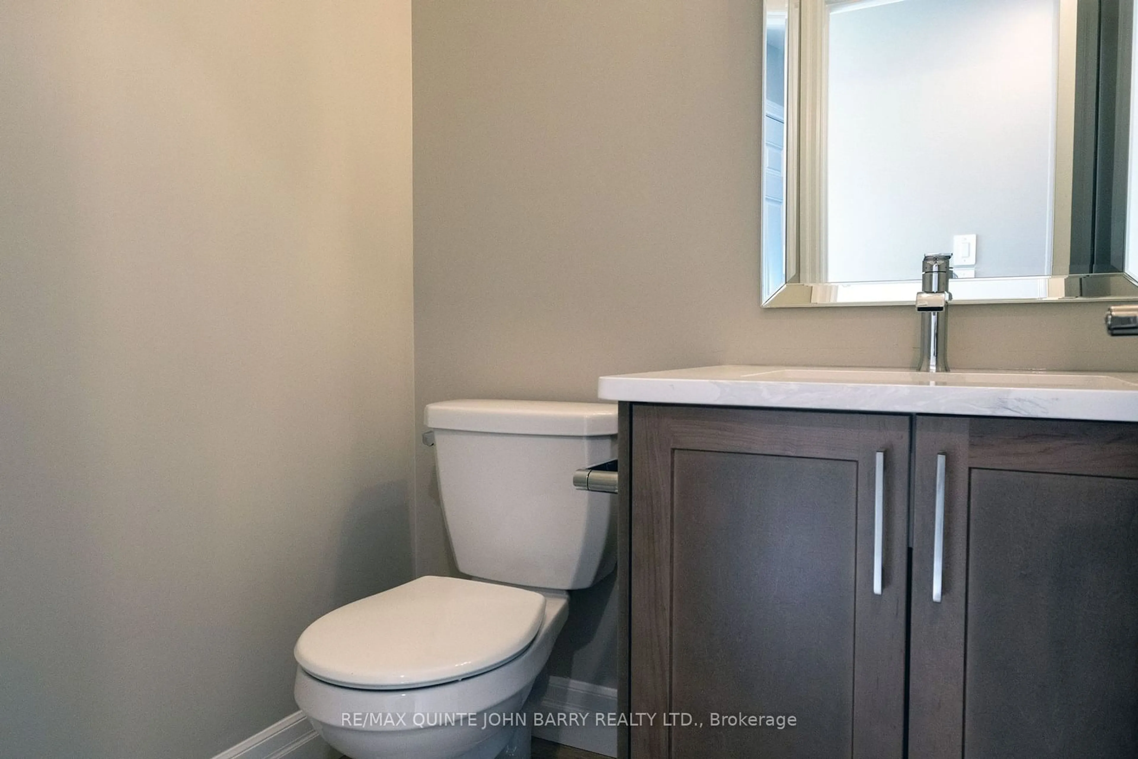 Standard bathroom, unknown for 48 CEDAR PARK Cres #LOT 16, Quinte West Ontario K8V 0J2