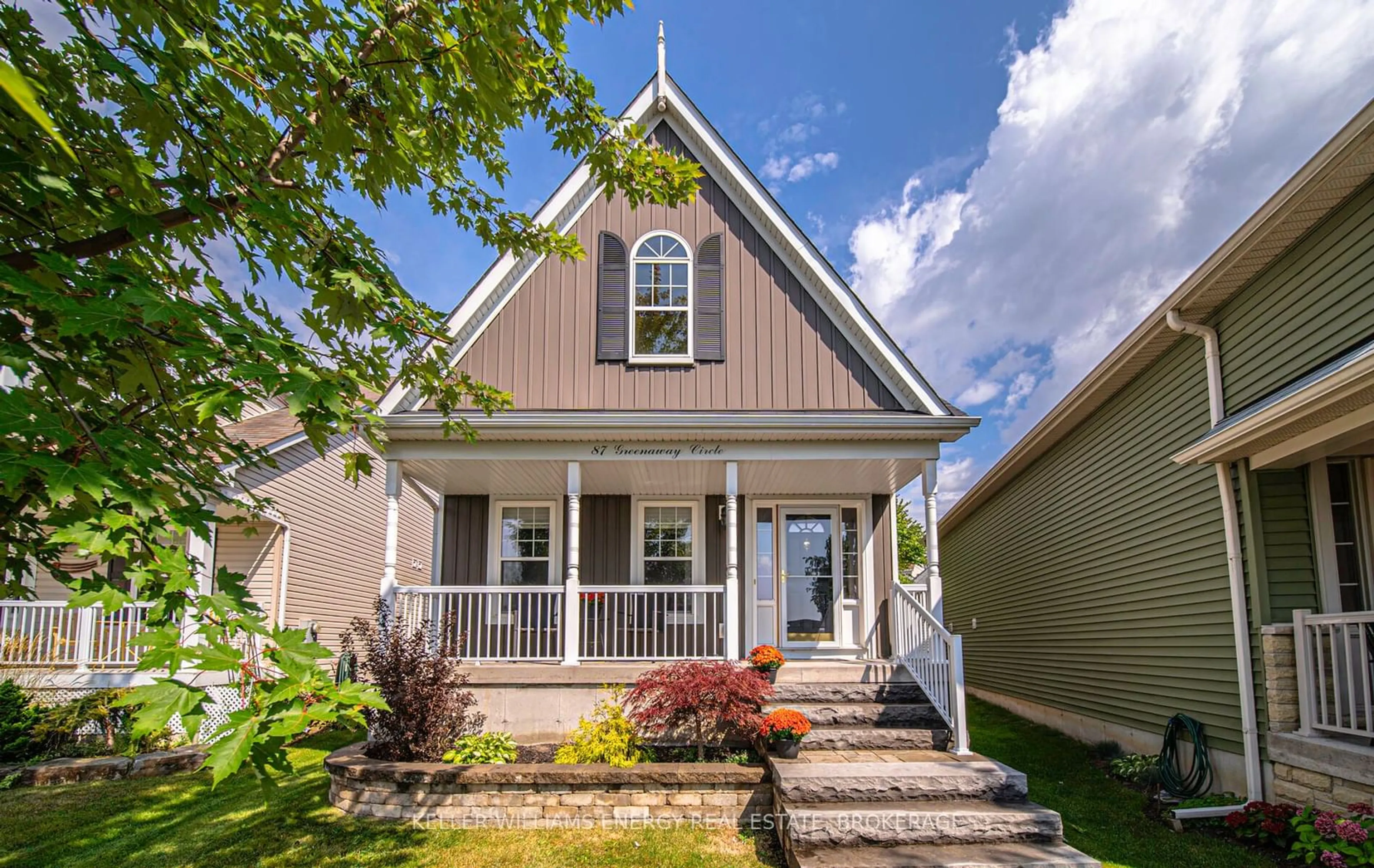 Home with vinyl exterior material, street for 87 Greenaway Circ, Port Hope Ontario L1A 0C1