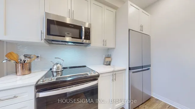 Additional property image - 12 Blanshard St Unit 309