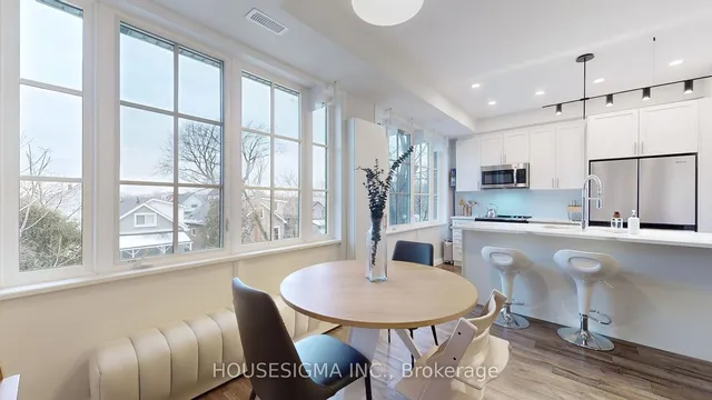 Additional property image - 12 Blanshard St Unit 309