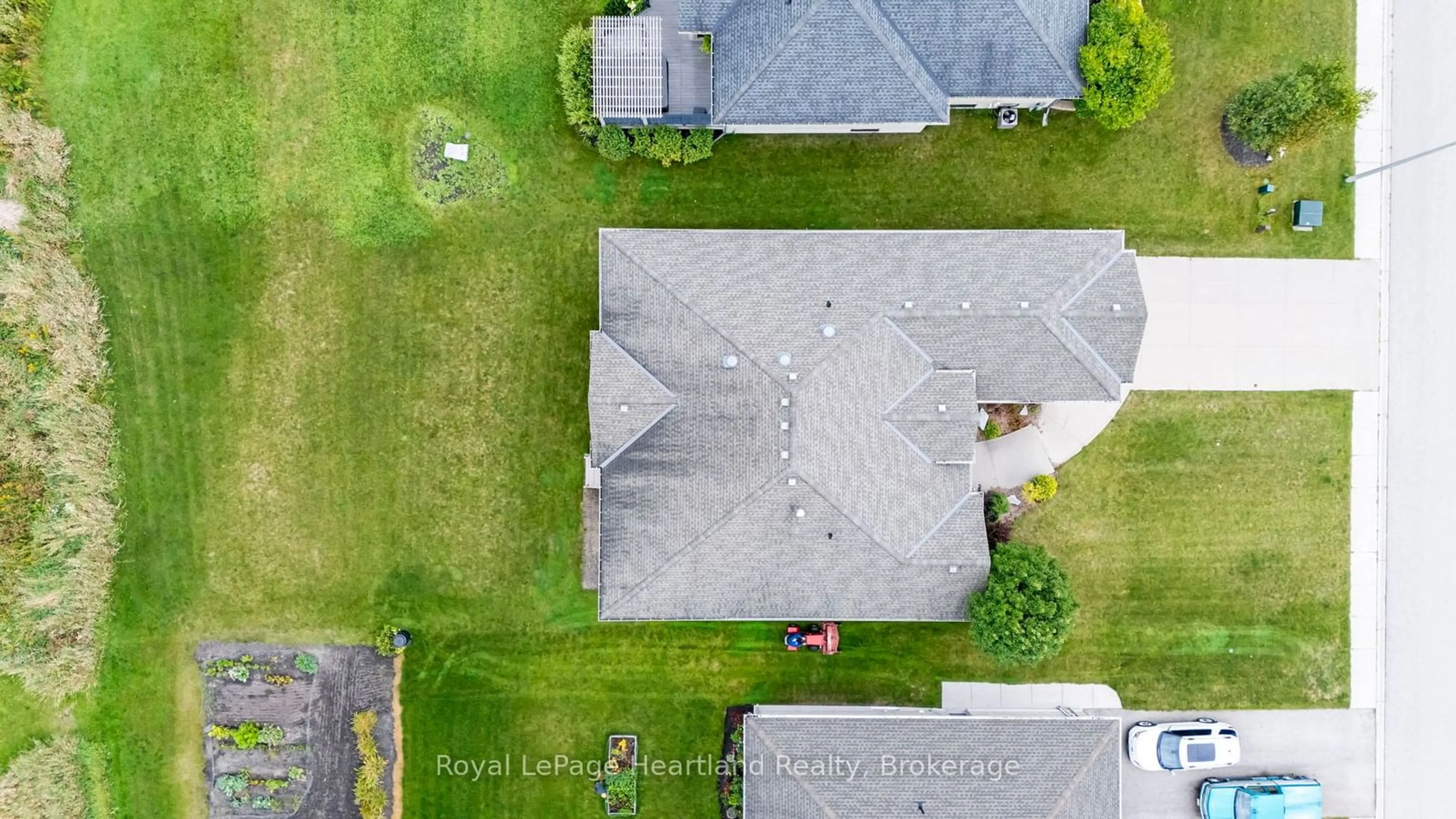 A pic from outside/outdoor area/front of a property/back of a property/a pic from drone, street for 221 JOHN St, Minto Ontario N0G 1Z0