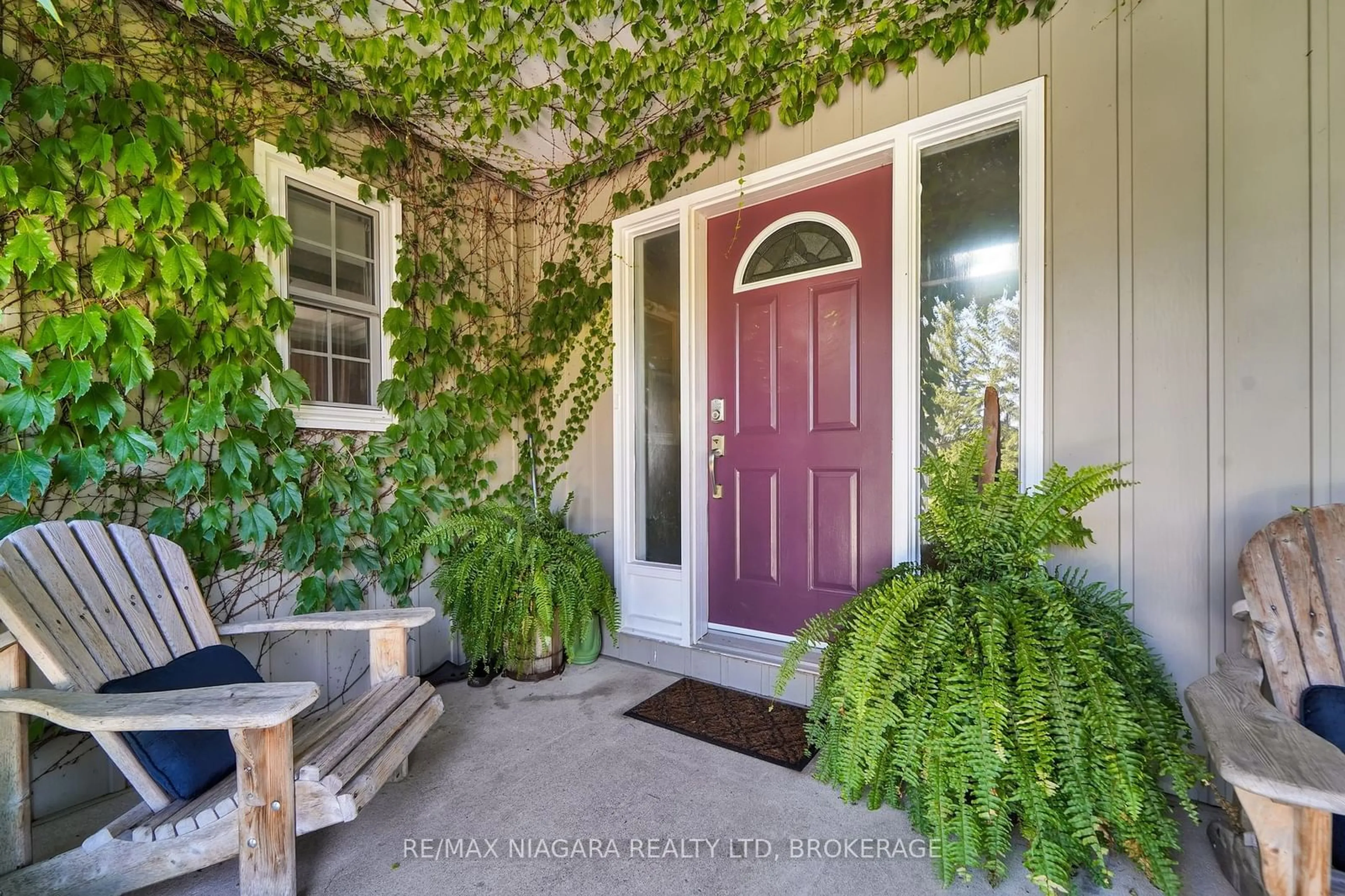 Indoor entryway for 1291 CONCESSION 2 Rd, Niagara-on-the-Lake Ontario L0S 1J0