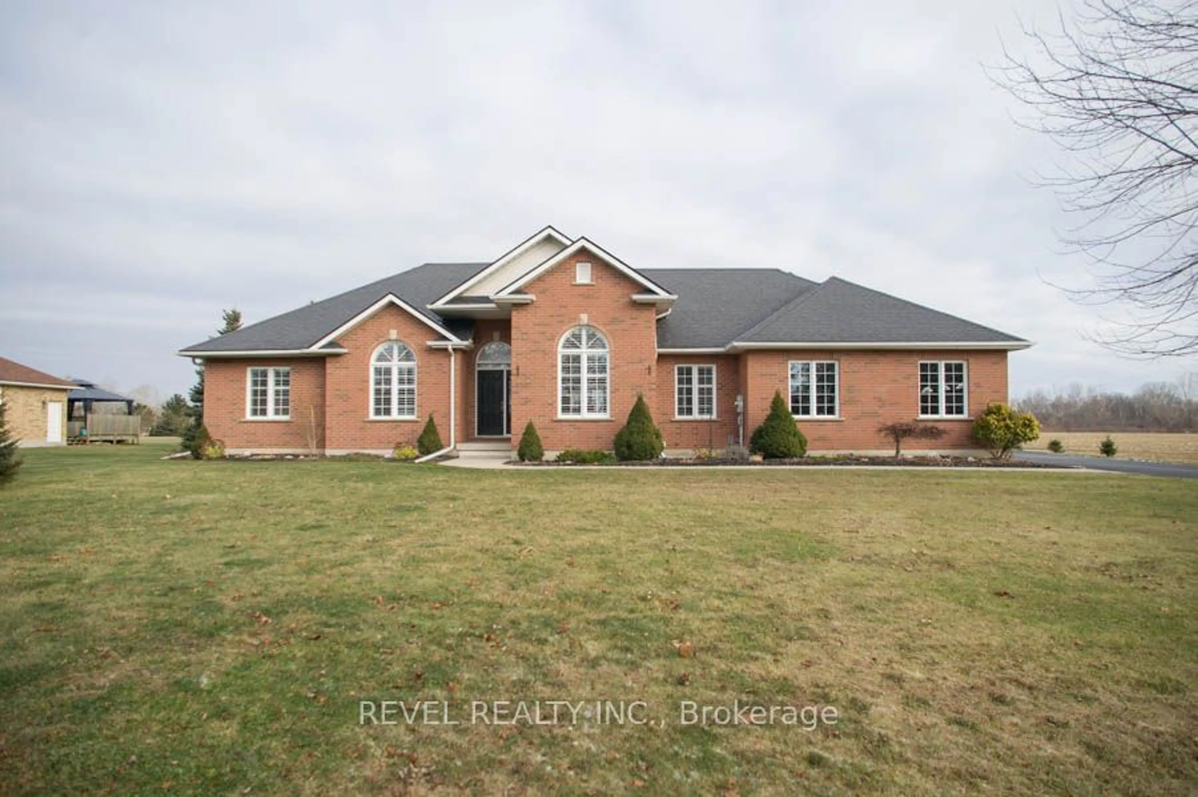 Home with brick exterior material, building for 15 Burton Ave, Brant Ontario N0E 1K0