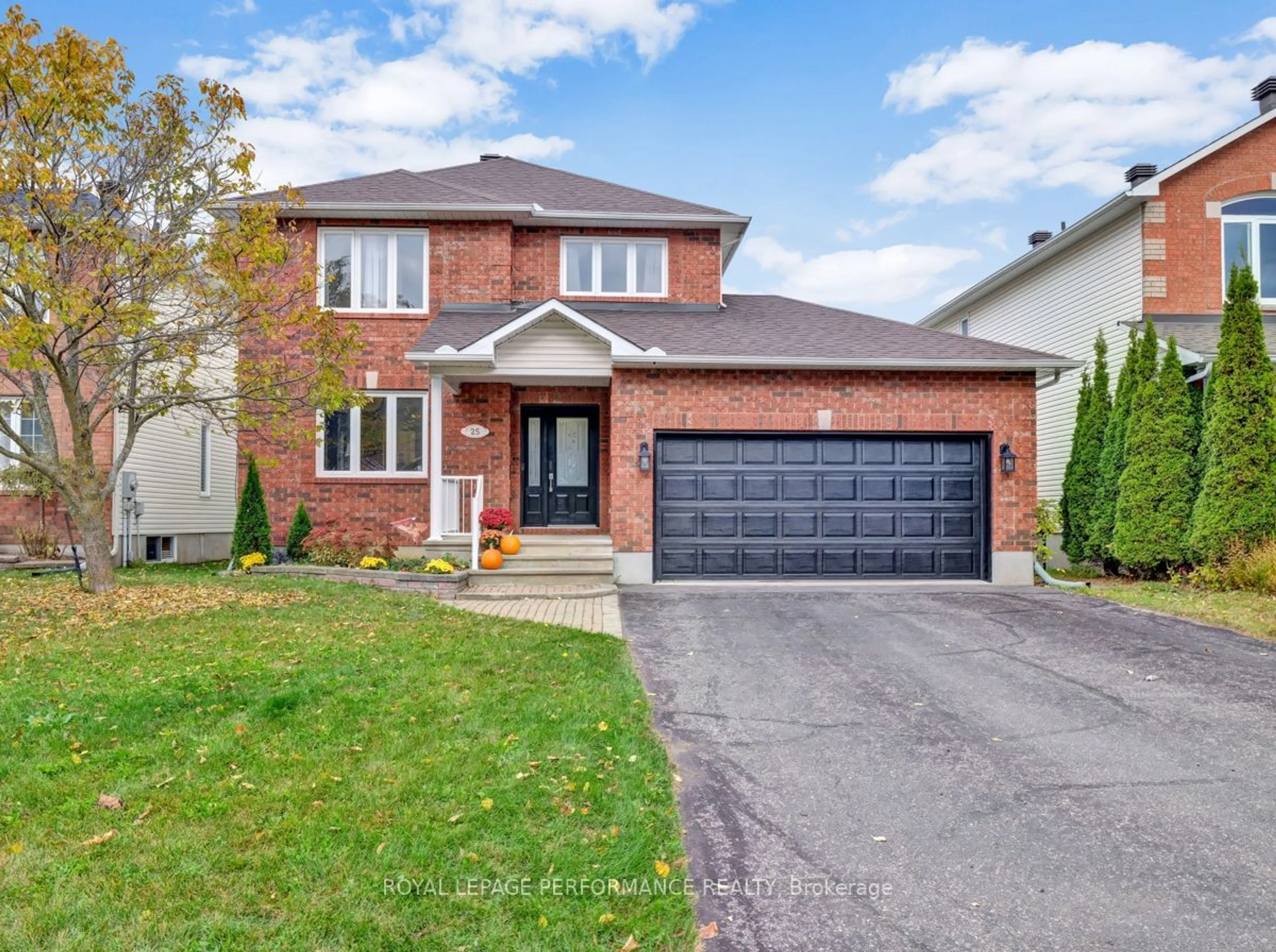 Home with brick exterior material, street for 25 CAMPBELL Crt, Russell Ontario K4R 1G7