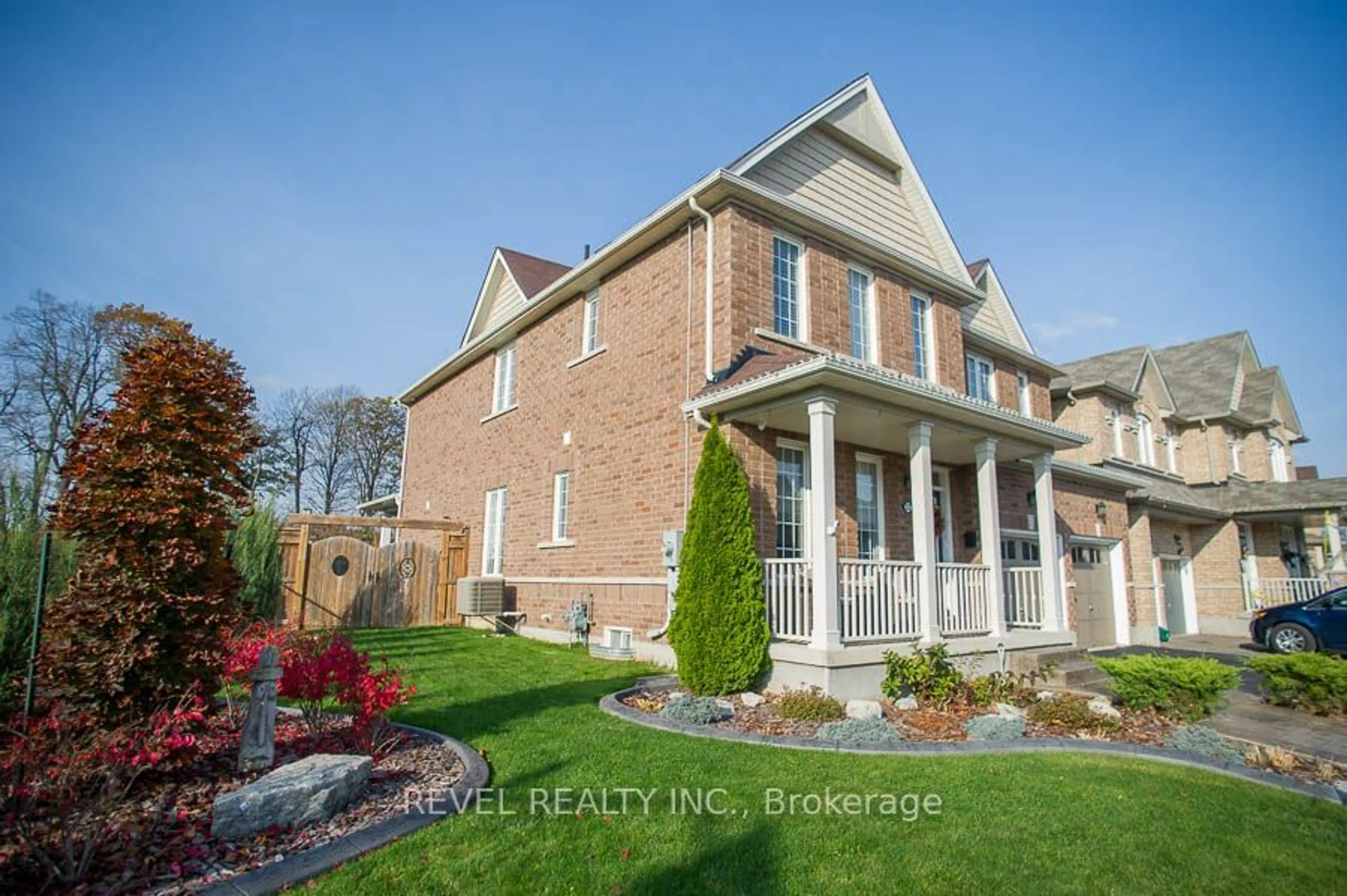 Home with brick exterior material, street for 22 Wilmot Rd, Brantford Ontario N3T 0K8