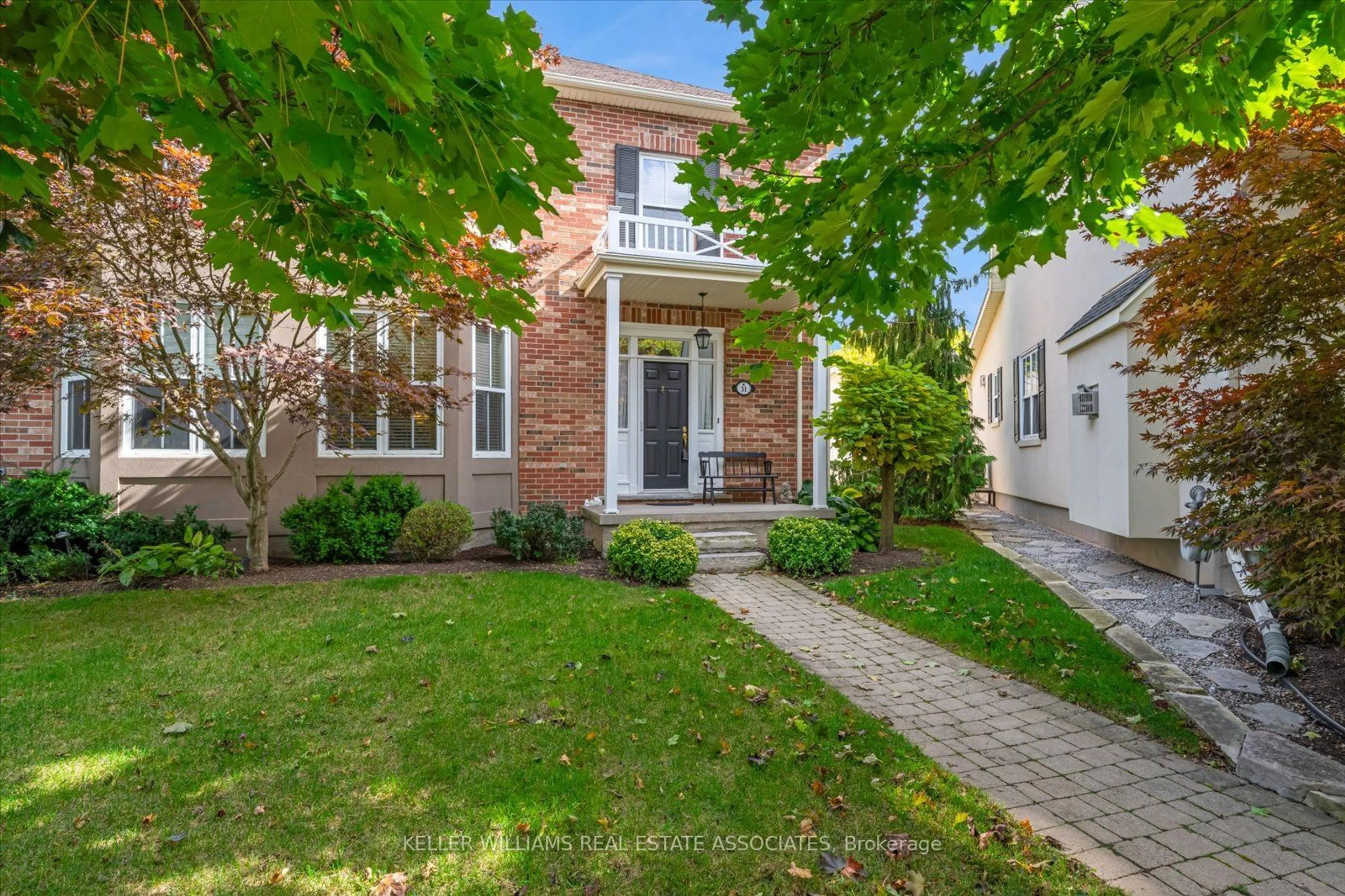 Home with brick exterior material, street for 31 Balmoral Dr, Niagara-on-the-Lake Ontario L0S 1J0