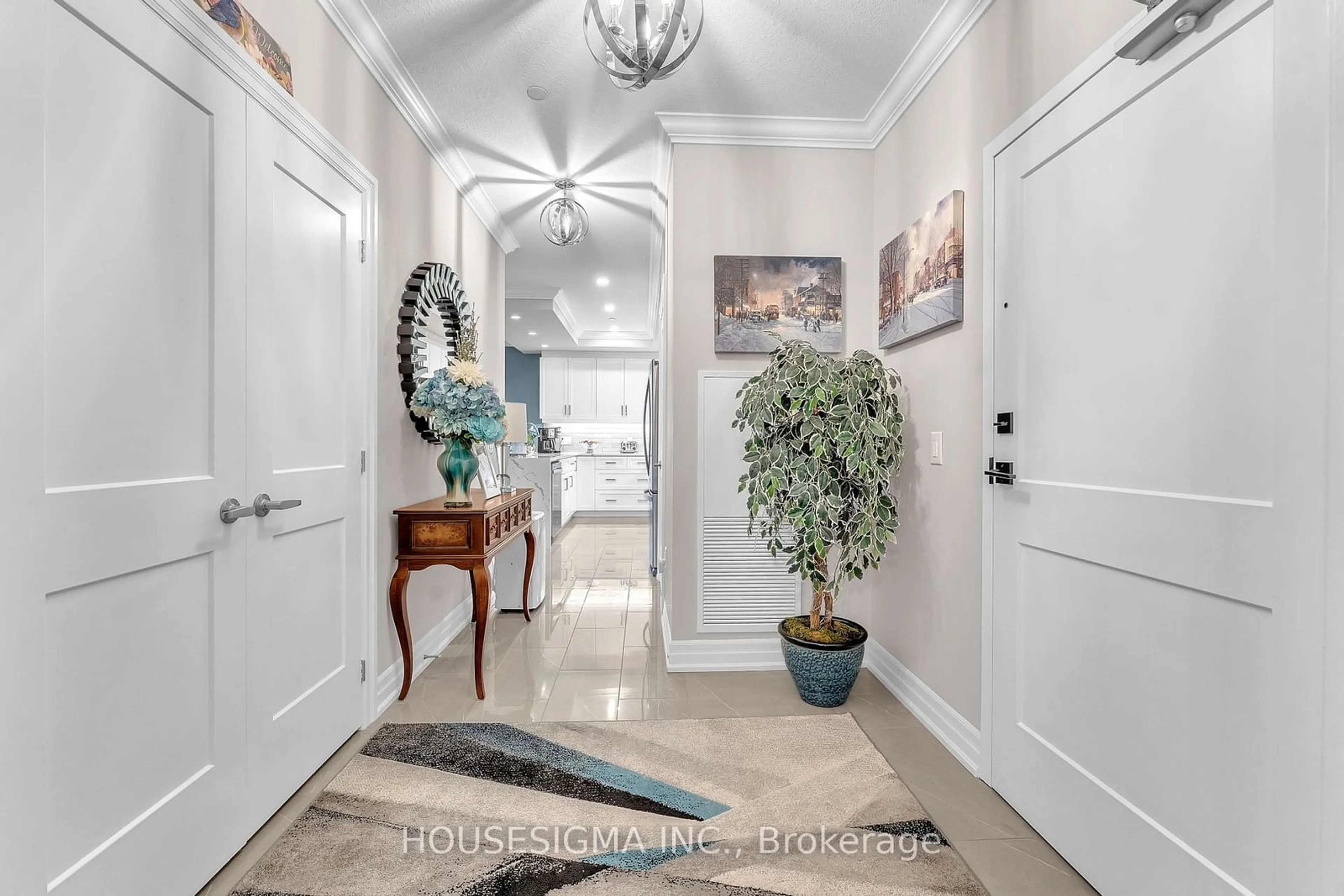 Indoor entryway for 460 Callaway Rd #502, London Ontario N6G 0Z2