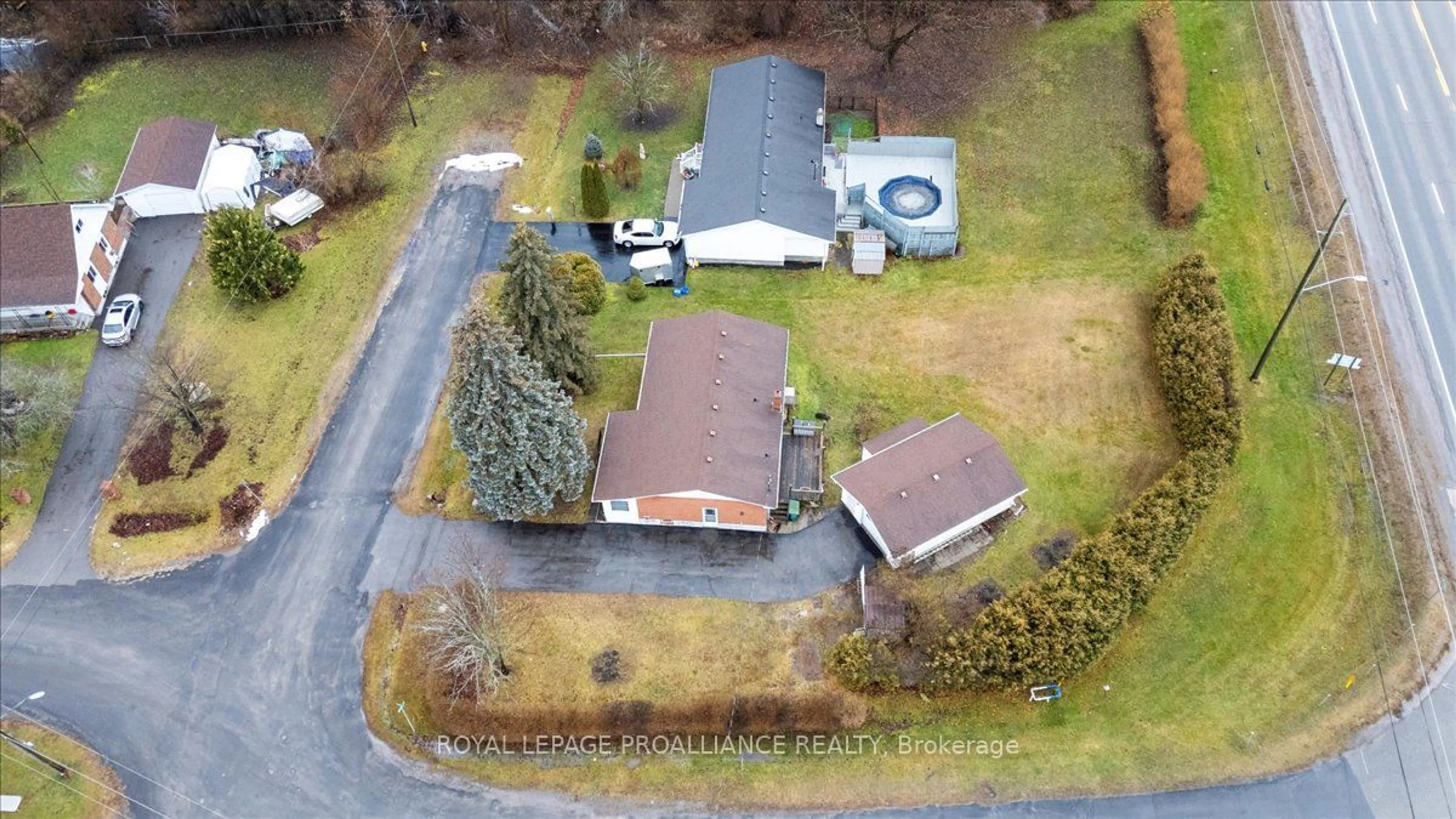 A pic from outside/outdoor area/front of a property/back of a property/a pic from drone, street for 26 Highside Rd, Quinte West Ontario K8V 5P5