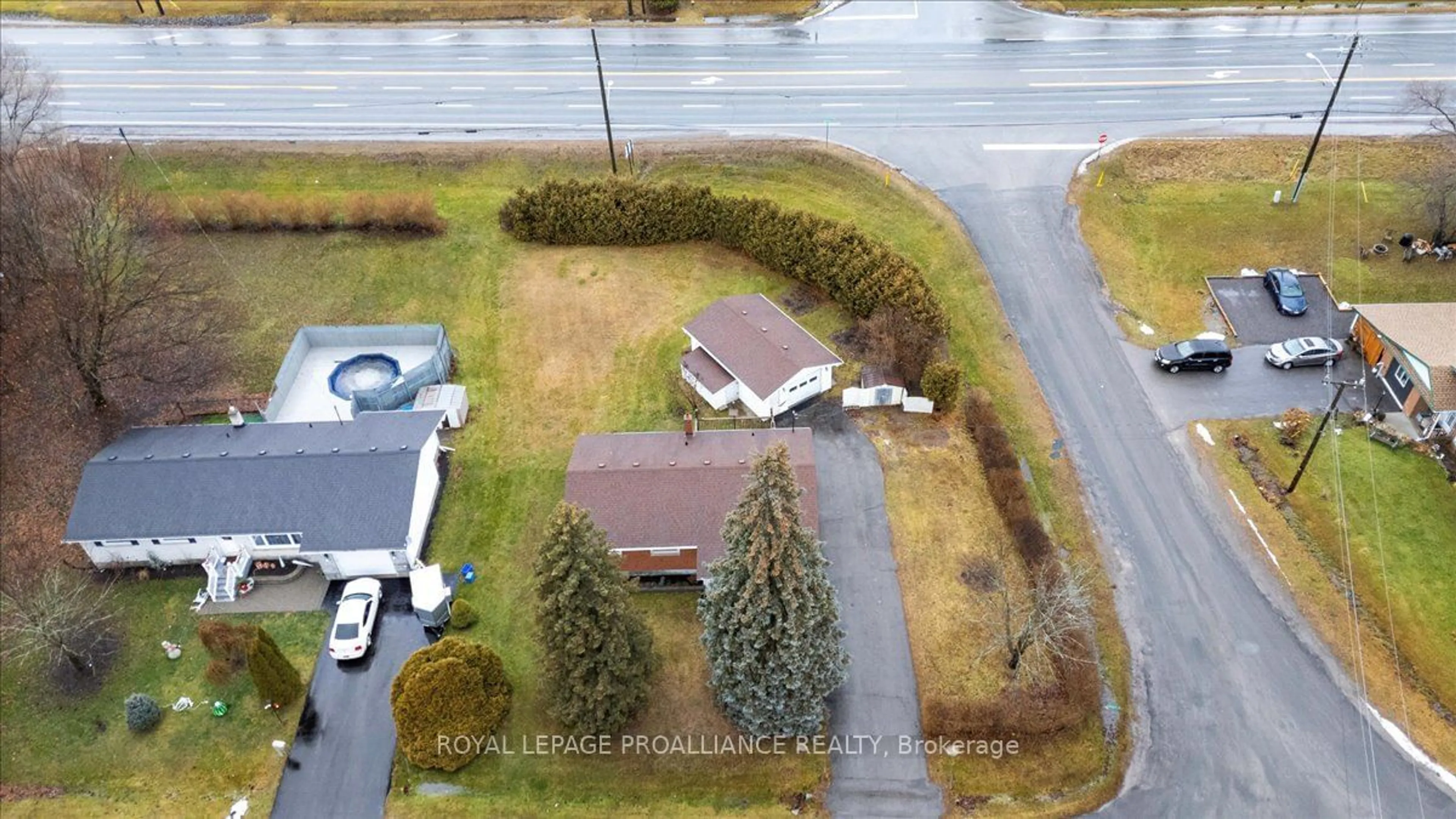 A pic from outside/outdoor area/front of a property/back of a property/a pic from drone, street for 26 Highside Rd, Quinte West Ontario K8V 5P5