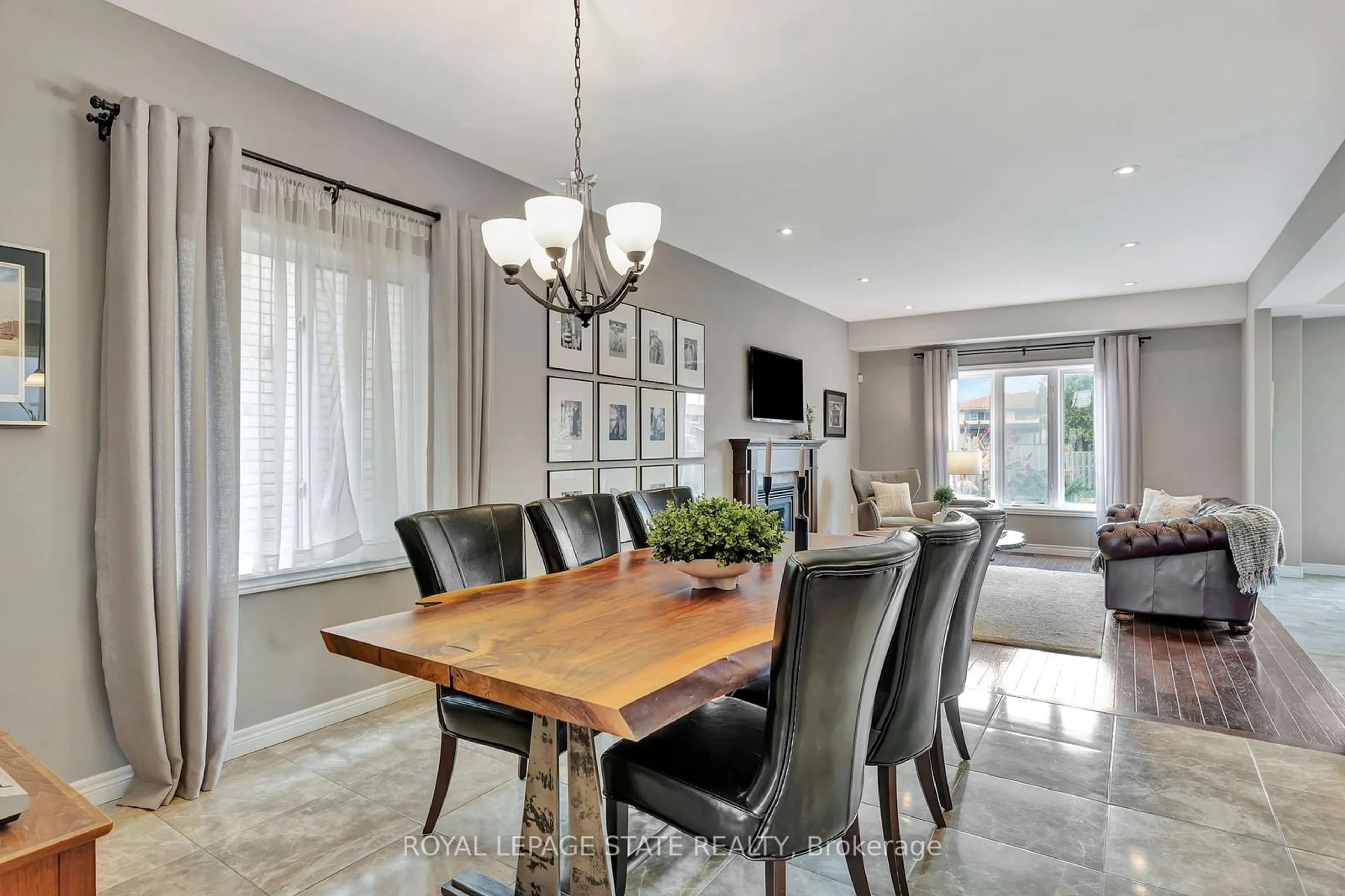 Dining room, unknown for 920 Stone Church Rd, Hamilton Ontario L8W 1B1