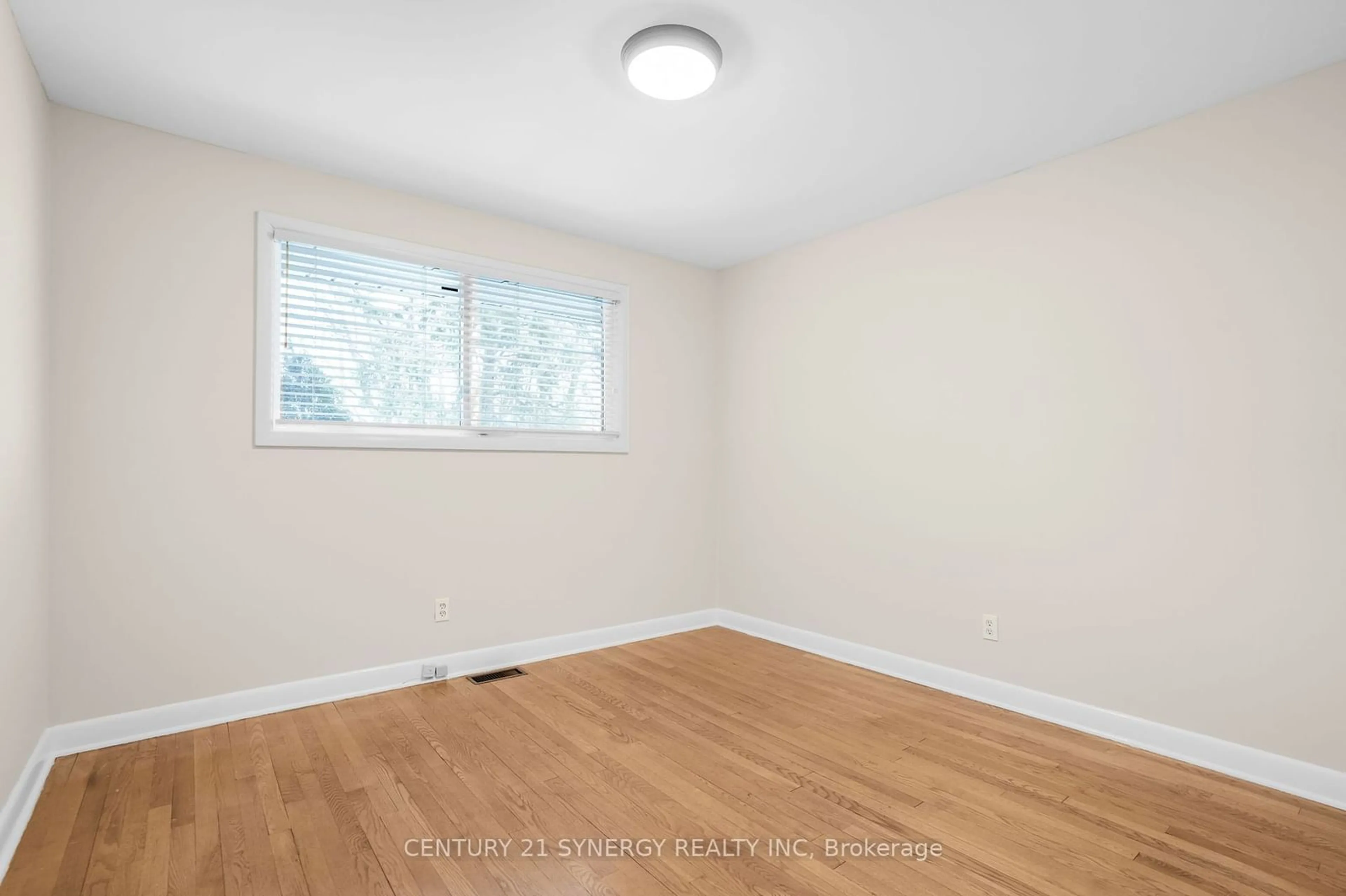 A pic of a room for 1254 Woodside Dr, Belair Park - Copeland Park and Area Ontario K2C 2G9