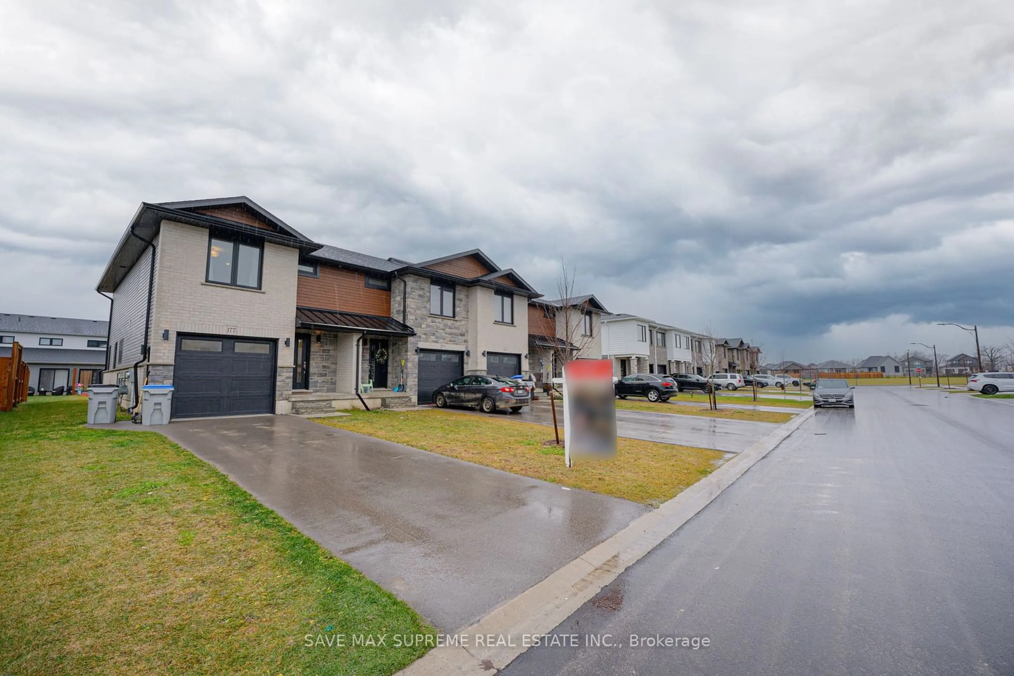 A pic from outside/outdoor area/front of a property/back of a property/a pic from drone, street for 177 Hooper St, St. Marys Ontario N4X 0C1