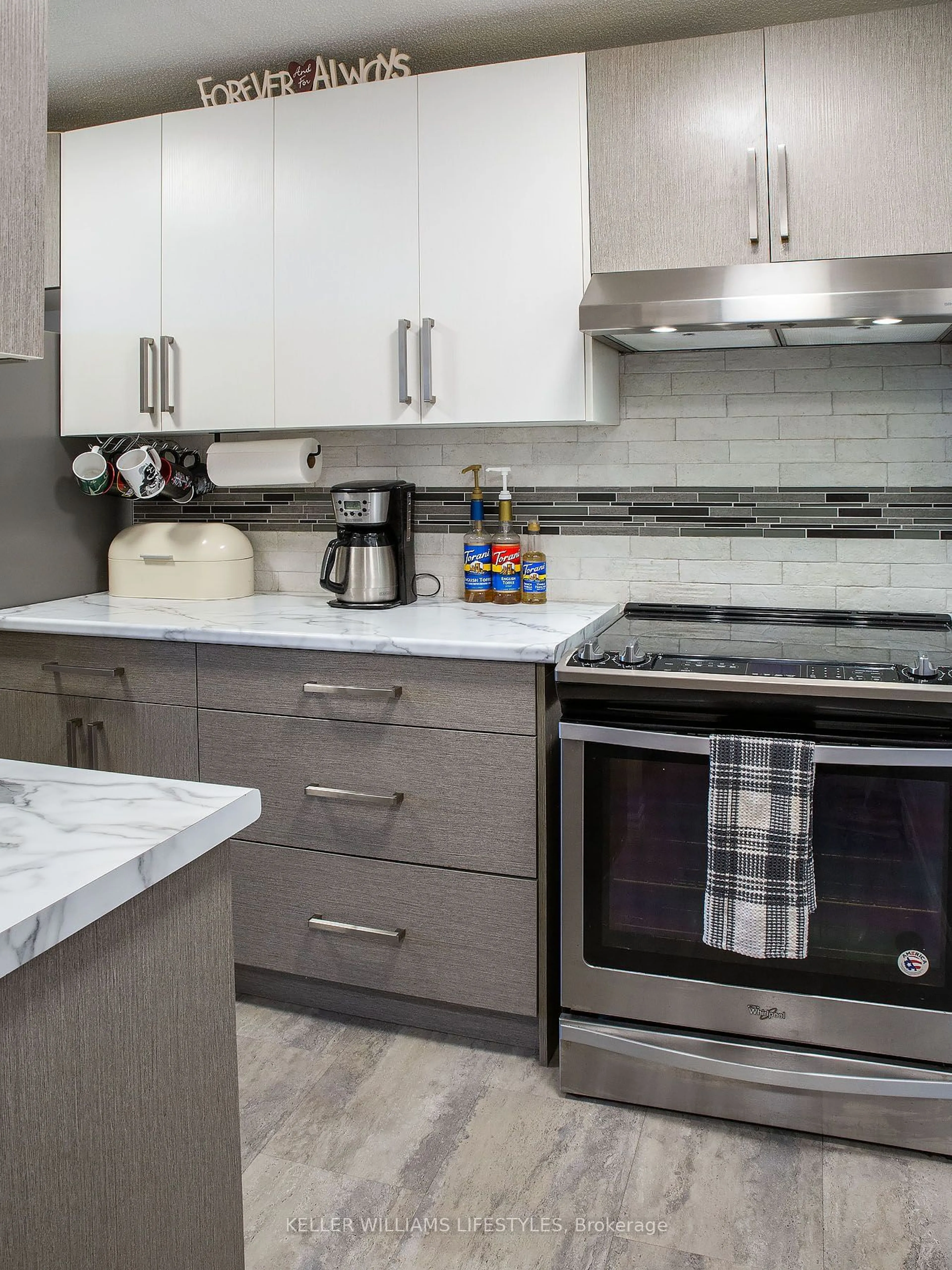 Contemporary kitchen, ceramic/tile floor for 1105 Jalna Blvd #1410, London Ontario N6E 2S9