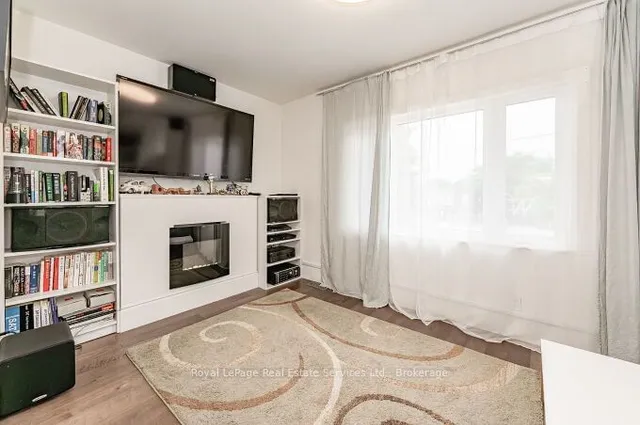 Additional property image - 925 King St