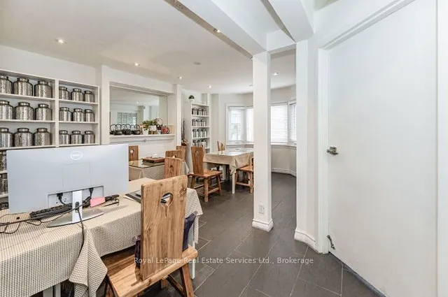 Additional property image - 925 King St