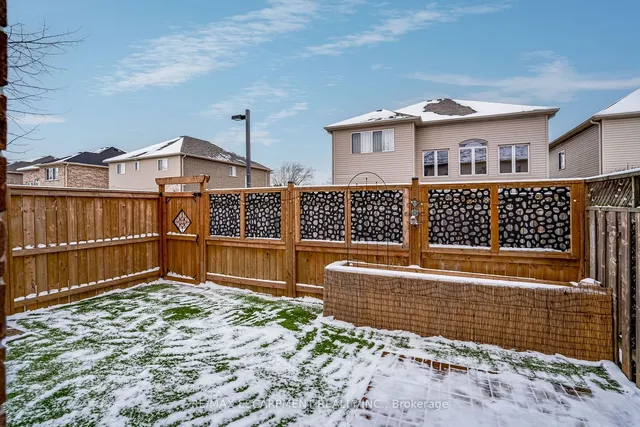 Additional property image - 24 Marina Point Cres