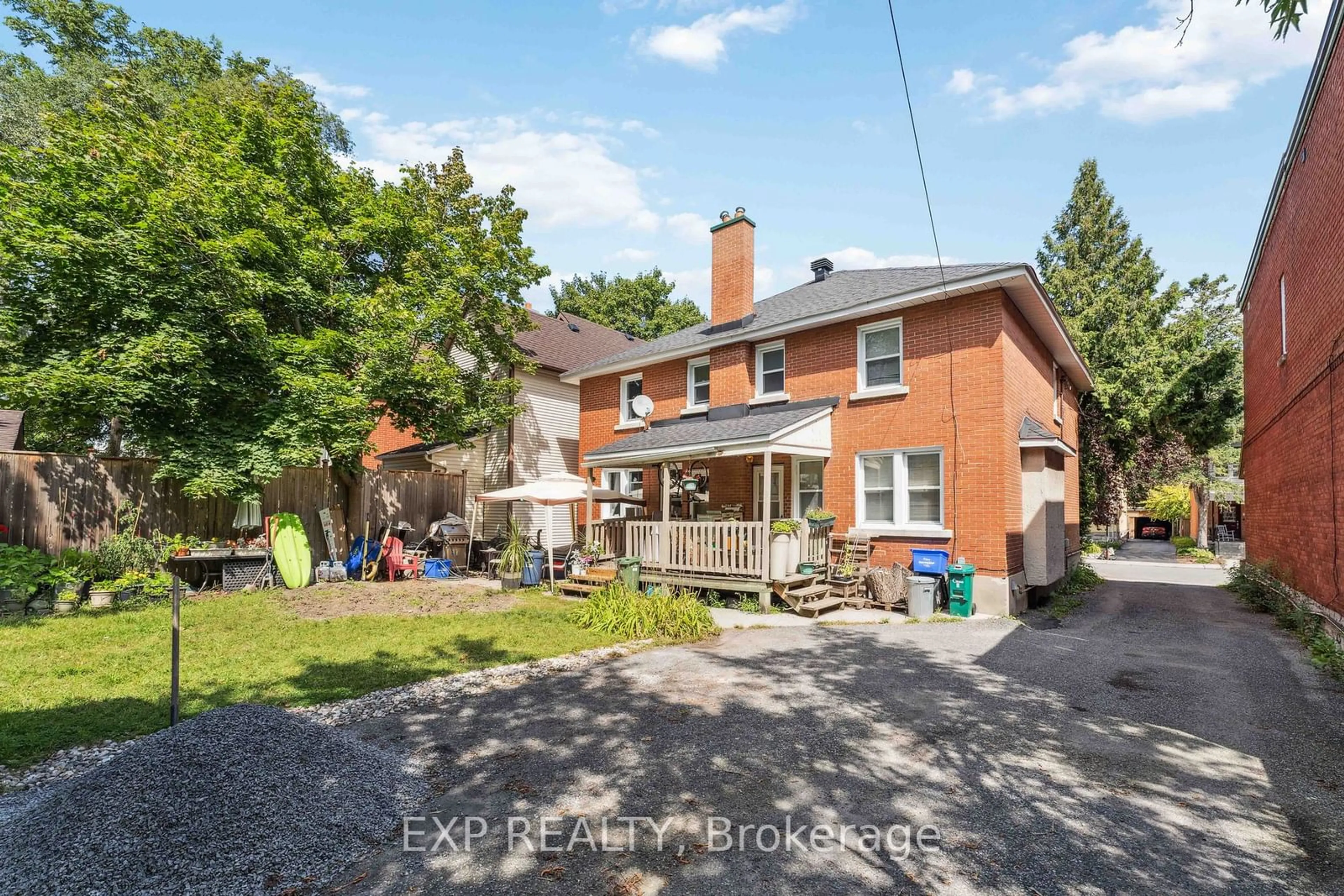 A pic from outside/outdoor area/front of a property/back of a property/a pic from drone, building for 150 Hinton Ave, Tunneys Pasture and Ottawa West Ontario K1Y 1A1