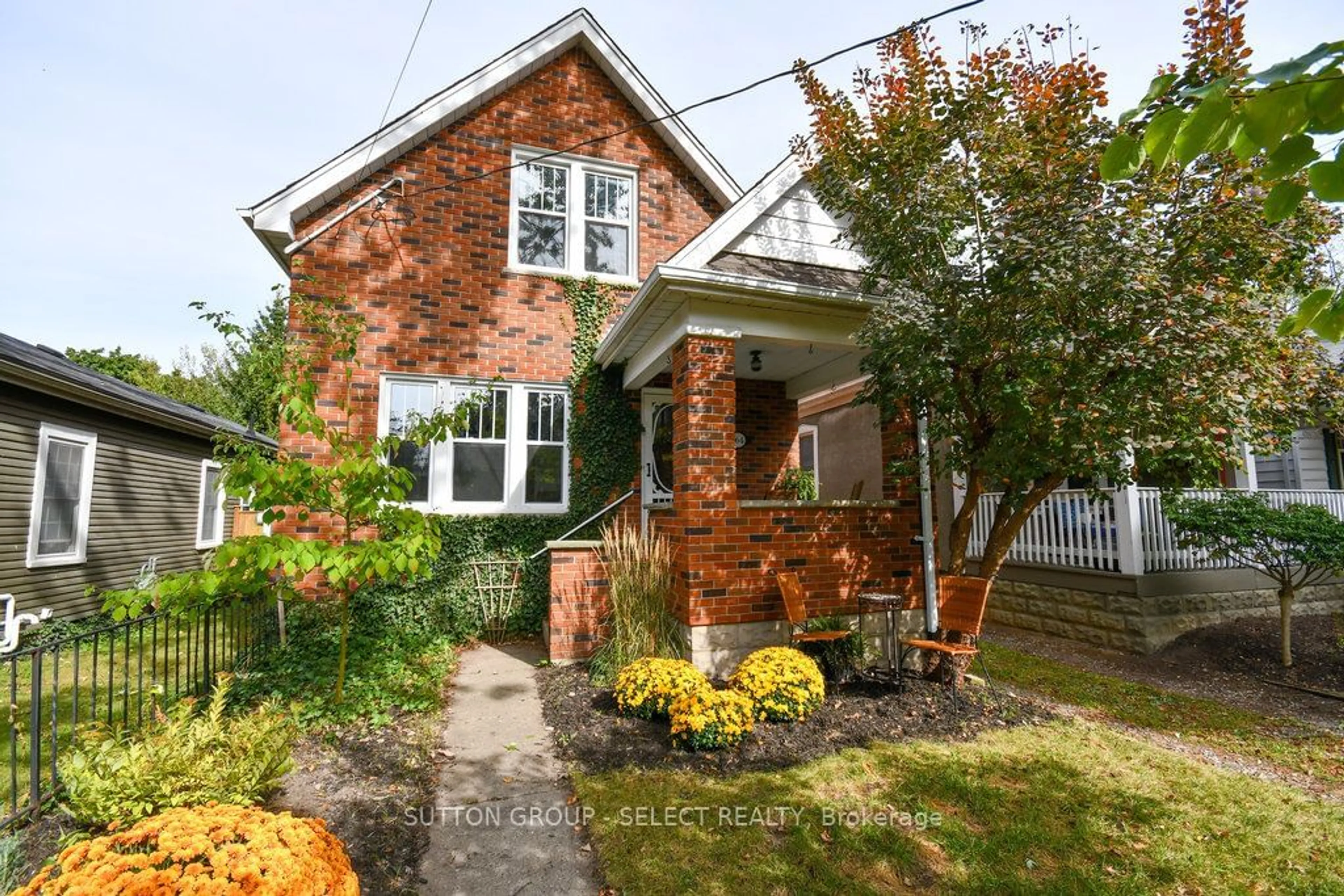 Home with brick exterior material, street for 564 Princess Ave, London Ontario N6B 2B9