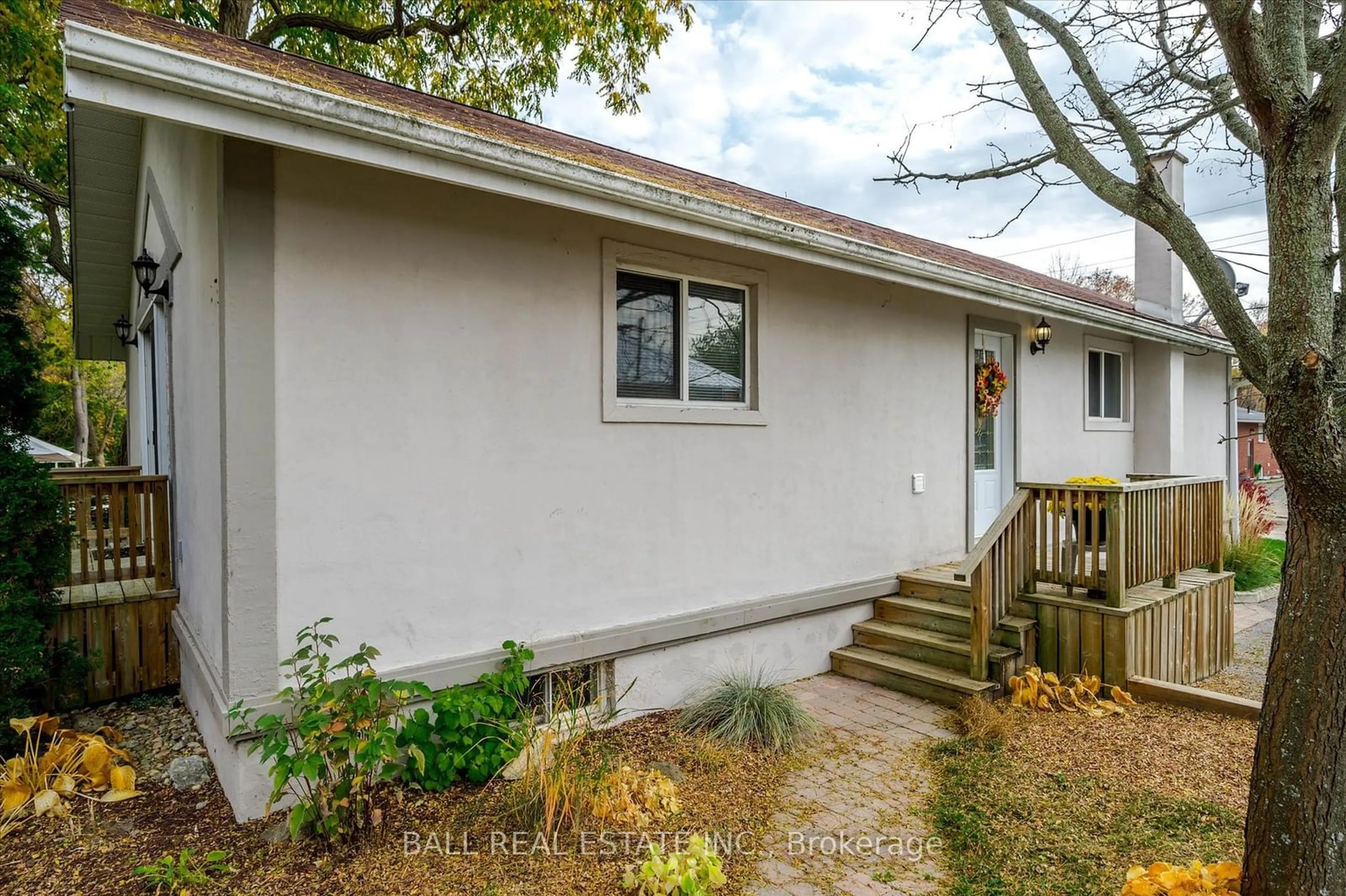 Home with vinyl exterior material, street for 36 Strickland St, Smith-Ennismore-Lakefield Ontario K0L 2H0