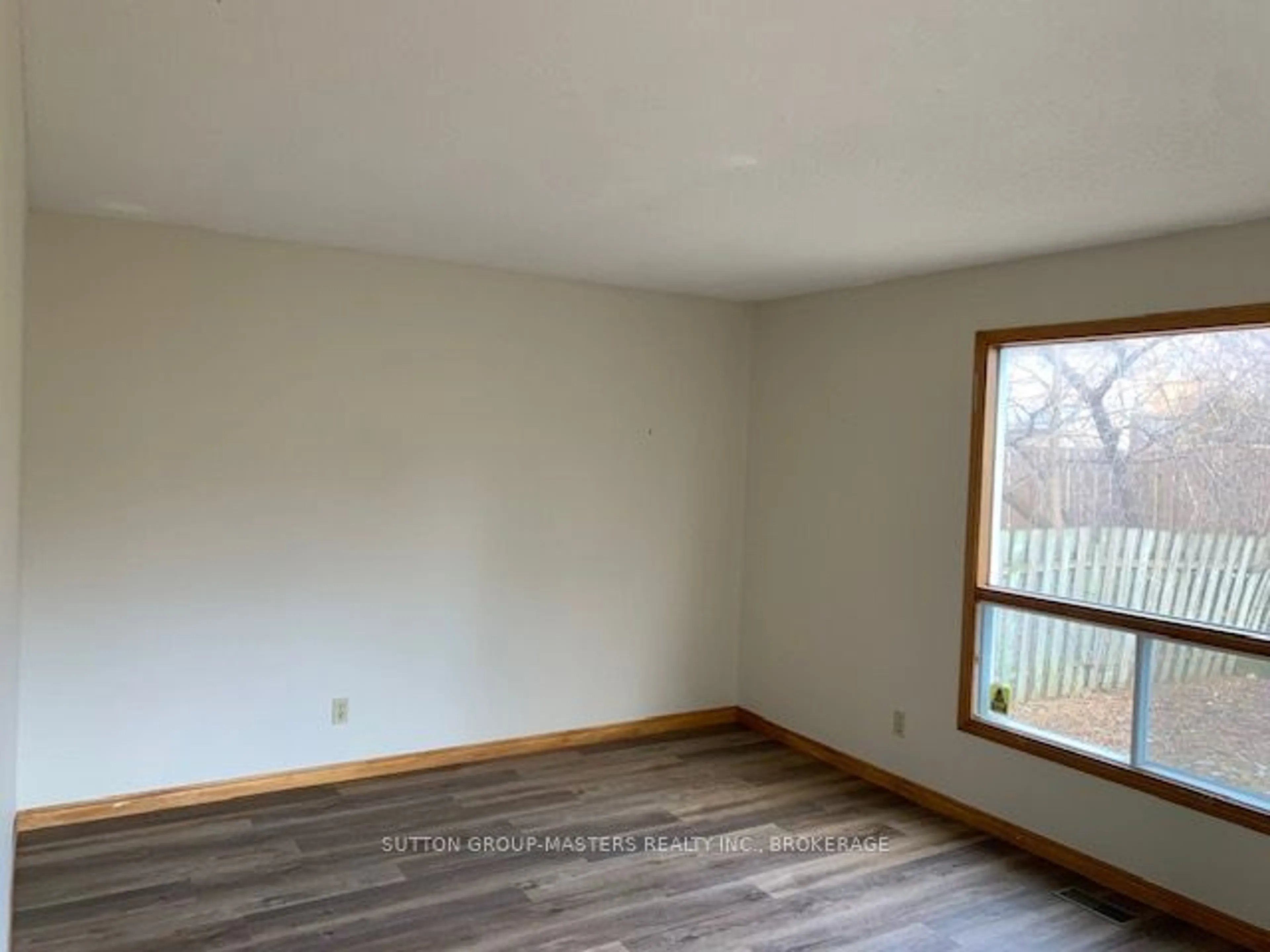 A pic of a room for 966 Lombardy St, Kingston Ontario K7M 8M7