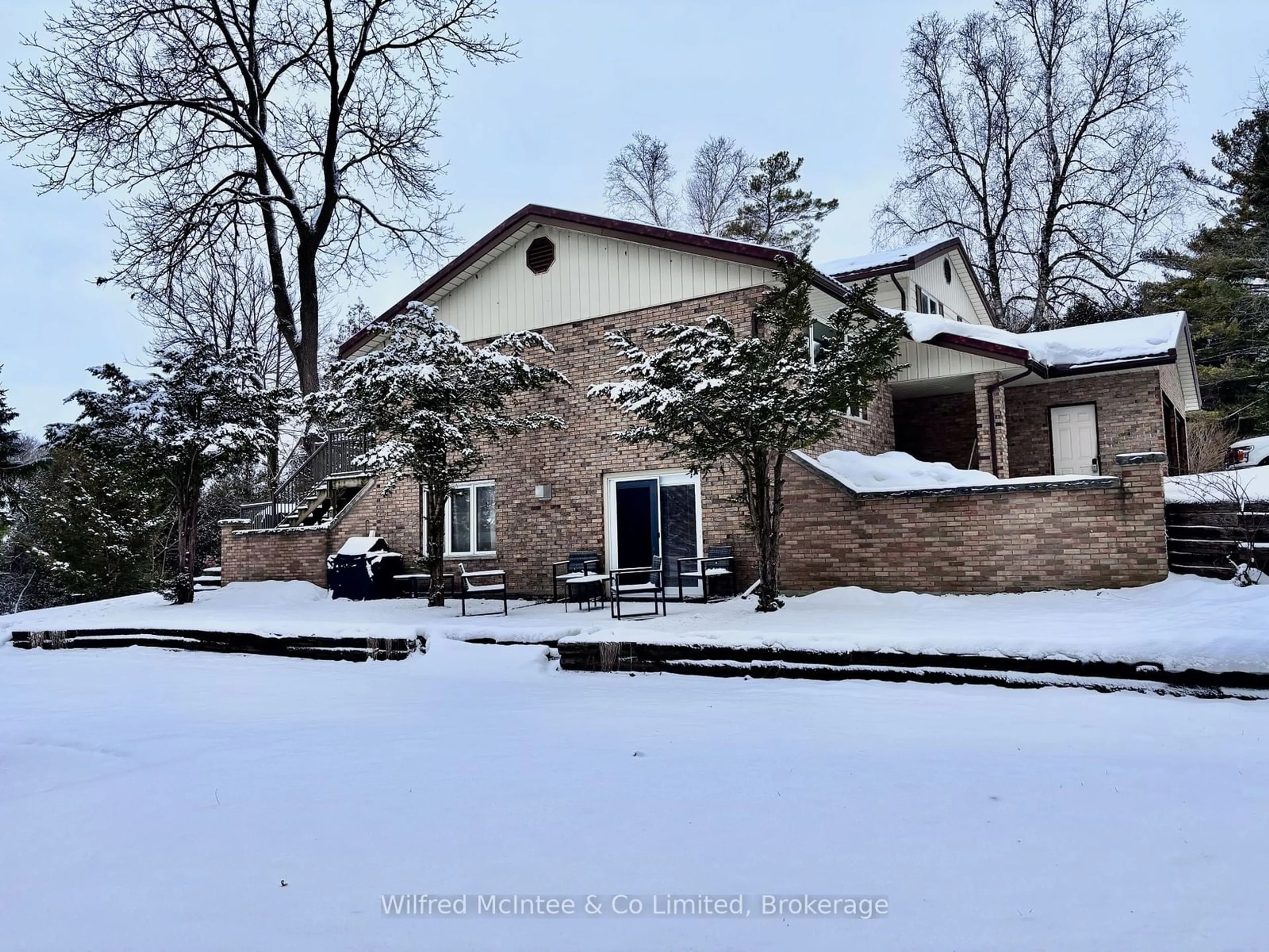 A pic from outside/outdoor area/front of a property/back of a property/a pic from drone, street for 1289 BRUCE ROAD 4 Rd, Brockton Ontario N0G 2V0